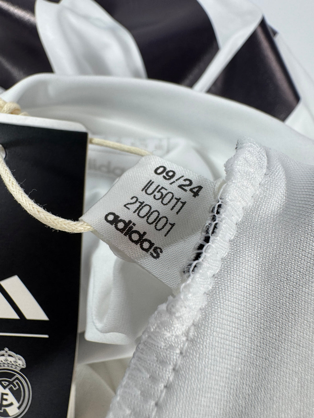 2024/25 ADIDAS REAL MADRID HOME JERSEY MODRIC 10 NEW WITH TAGS (XL)
