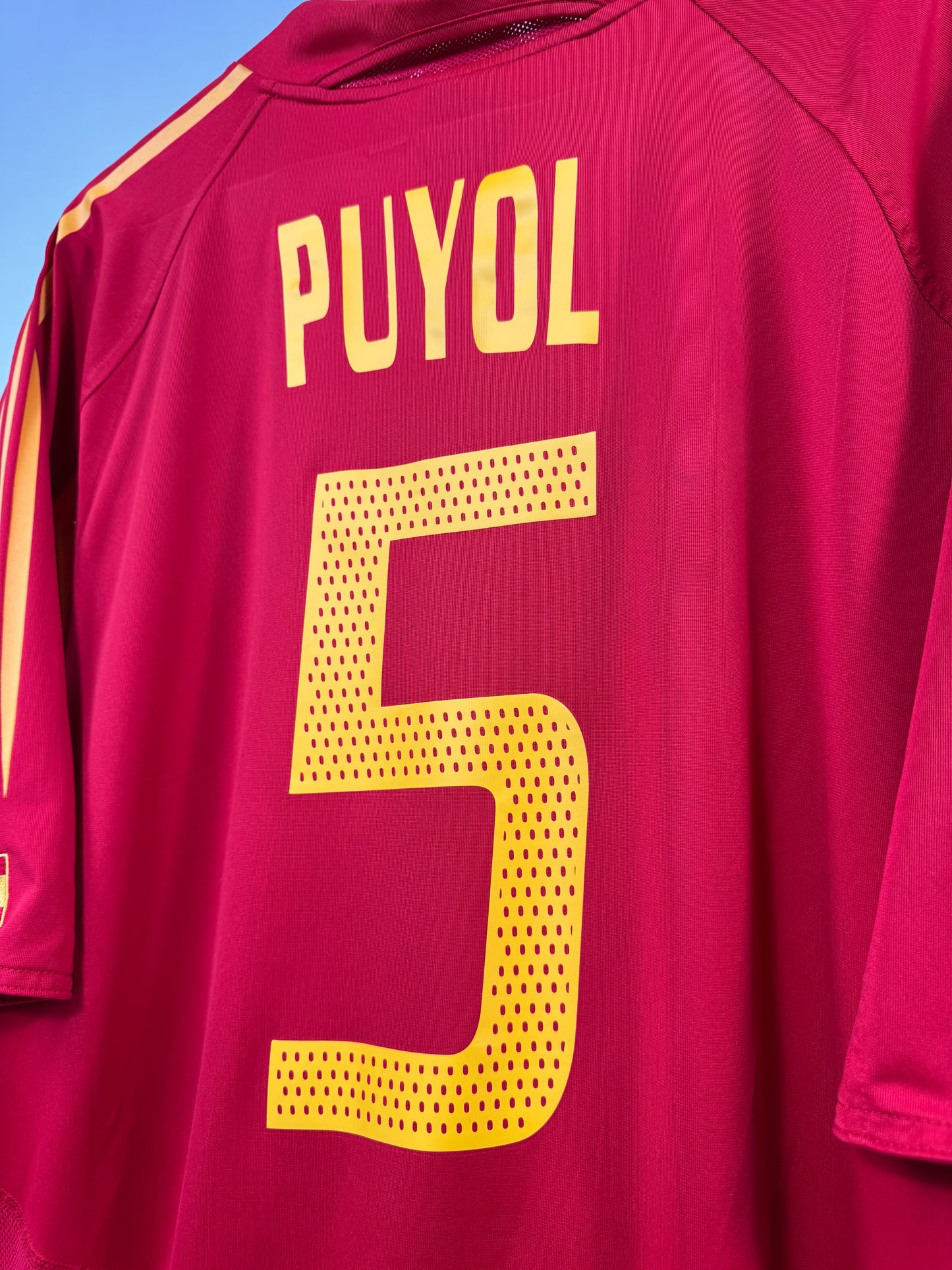 2004 ADIDAS SPAIN JERSEY PUYOL 5-(2XL)