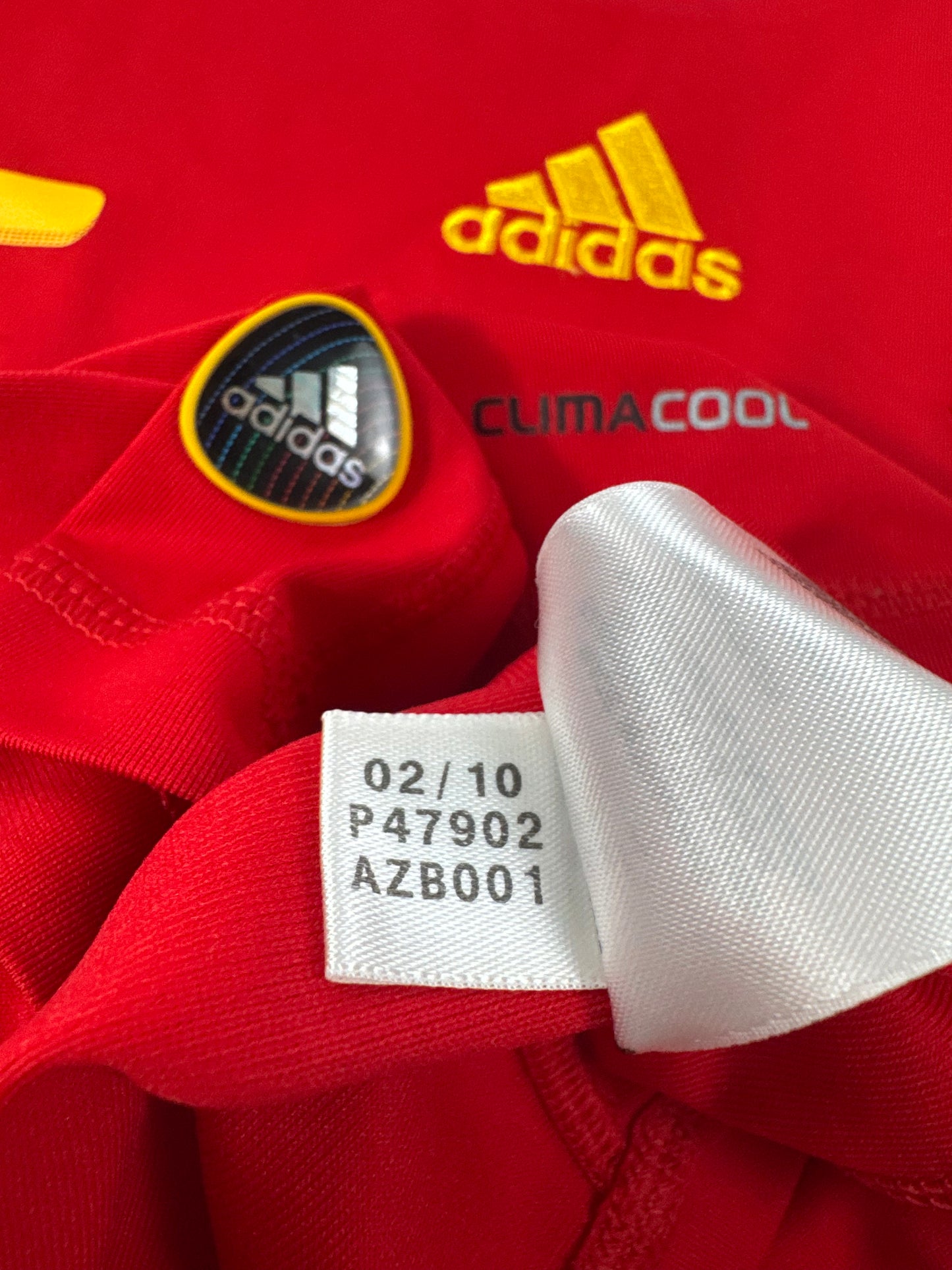 2010 ADIDAS SPAIN HOME JERSEY PUYOL5-(M)