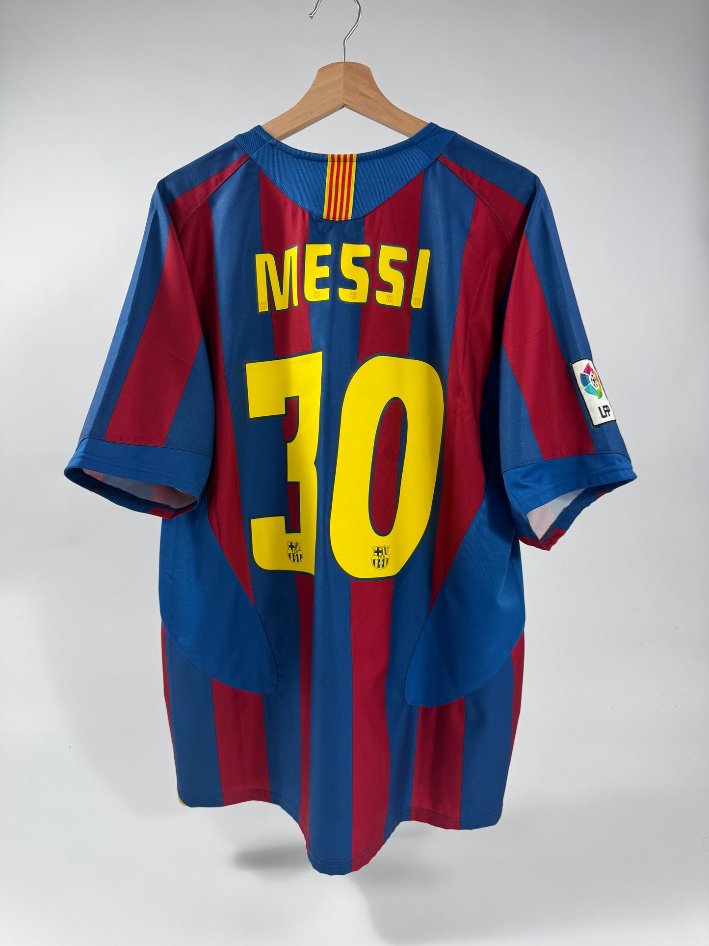 05/06 NIKE T90 FC BARCELONA HOME JERSEY LIONEL MESSI 30 (L)
