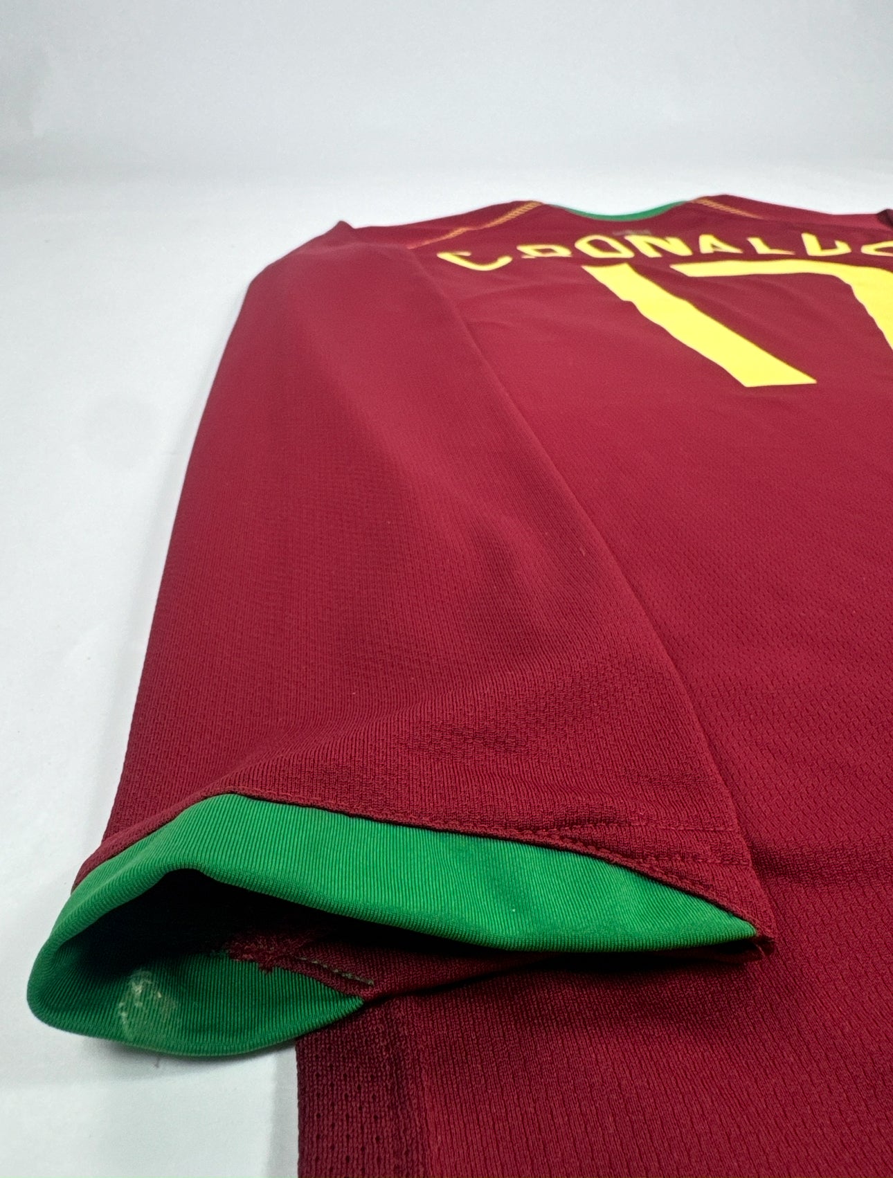 2006 NIKE PORTUGAL LONG SLEEVE HOME KIT CRISTIANO RONALDO 17-(XL)