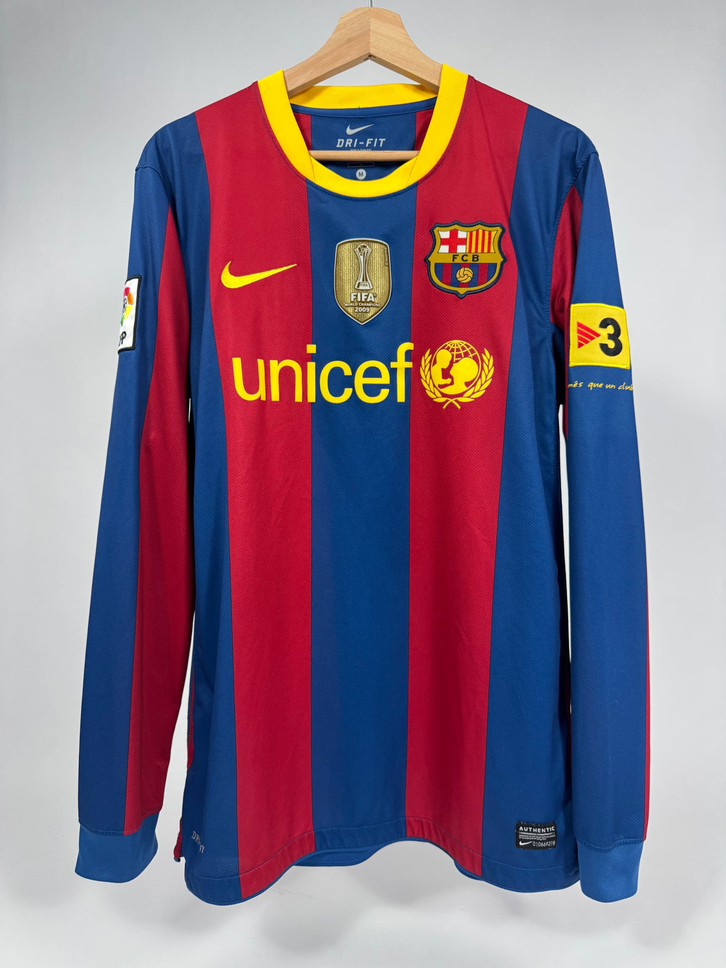 2010/11 NIKE FC BARCELONA HOME JERSEY LONG SLEEVE DAVID VILLA 7-(M)