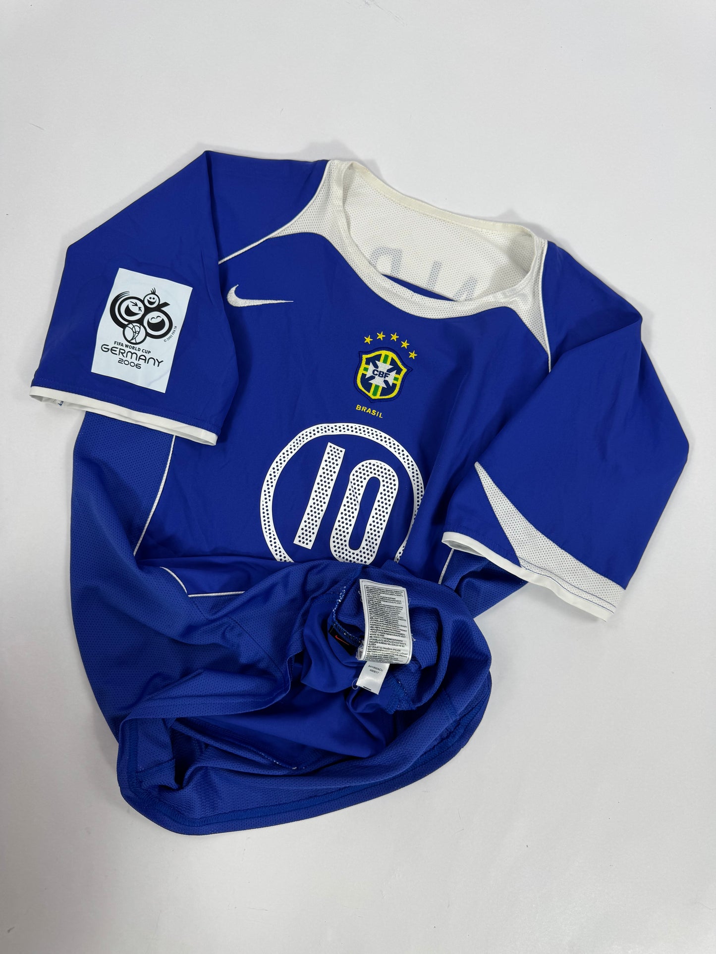 2004/05 NIKE T90 BRAZIL AWAY JERSEY RONALDINHO 10 (M)