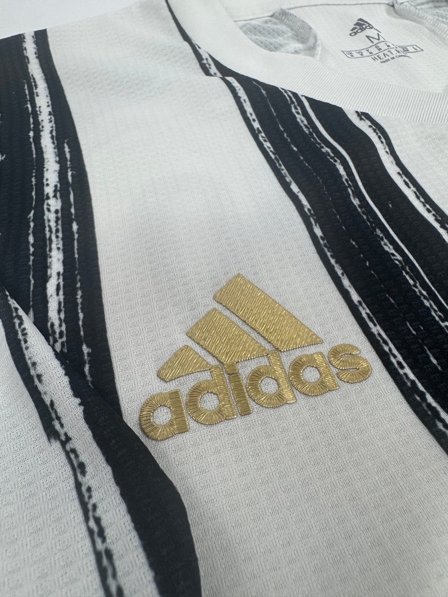 2020/21 ADIDAS JUVENTUS HOME JERSEY RONALDO 7 AUTHENTIC PLAYER VERSION (M)