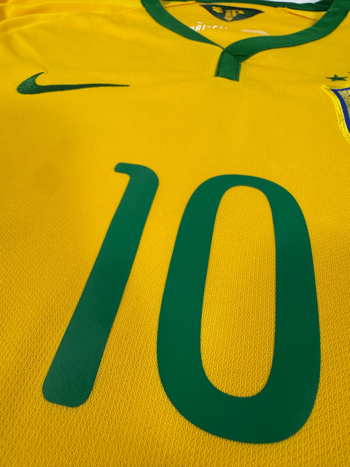 2014 NIKE BRAZIL HOME JERSEY NEYMAR JR 10 (LARGE)
