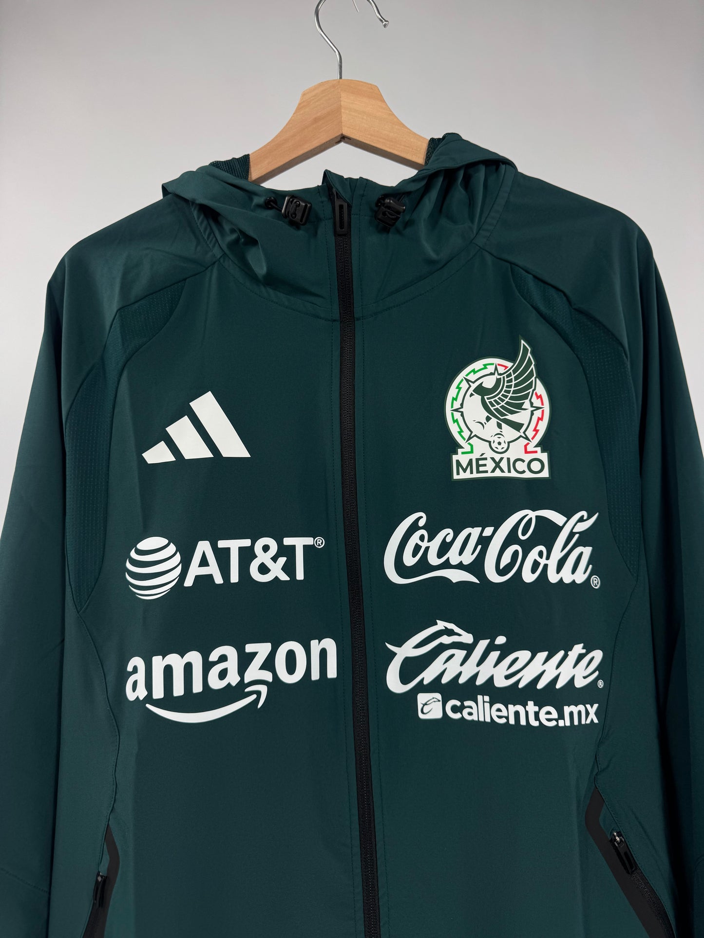 2026 ADIDAS MEXICO TEAM ISSUE (UTILERIA) FULL ZIP WINDBREAKER JACKET (L)