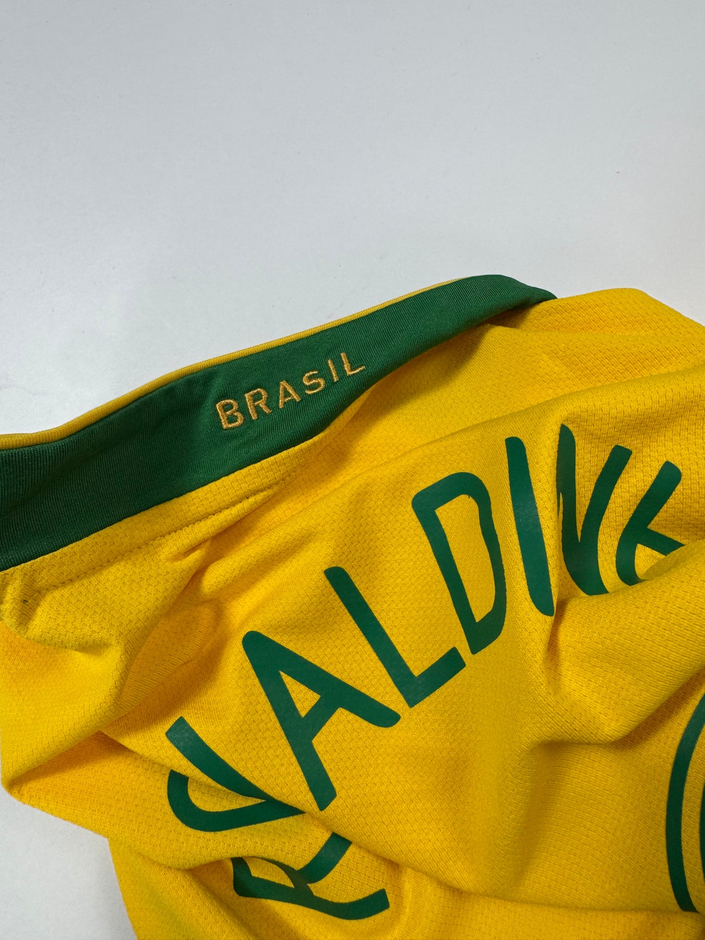 2006 NIKE BRAZIL HOME JERSEY RONALDINHO 10 (M)