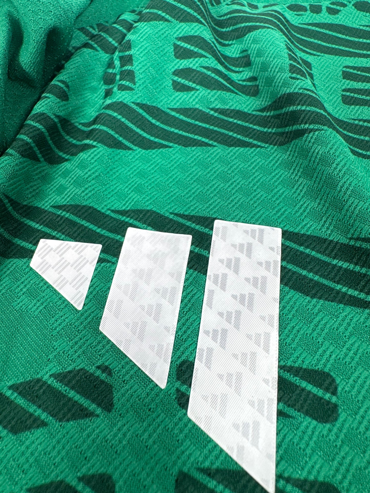 2026 ADIDAS MEXICO WORLD CUP HOME JERSEY LONG SLEEVE GILBERTO MORA 19 (XL) PLAYER VERSION