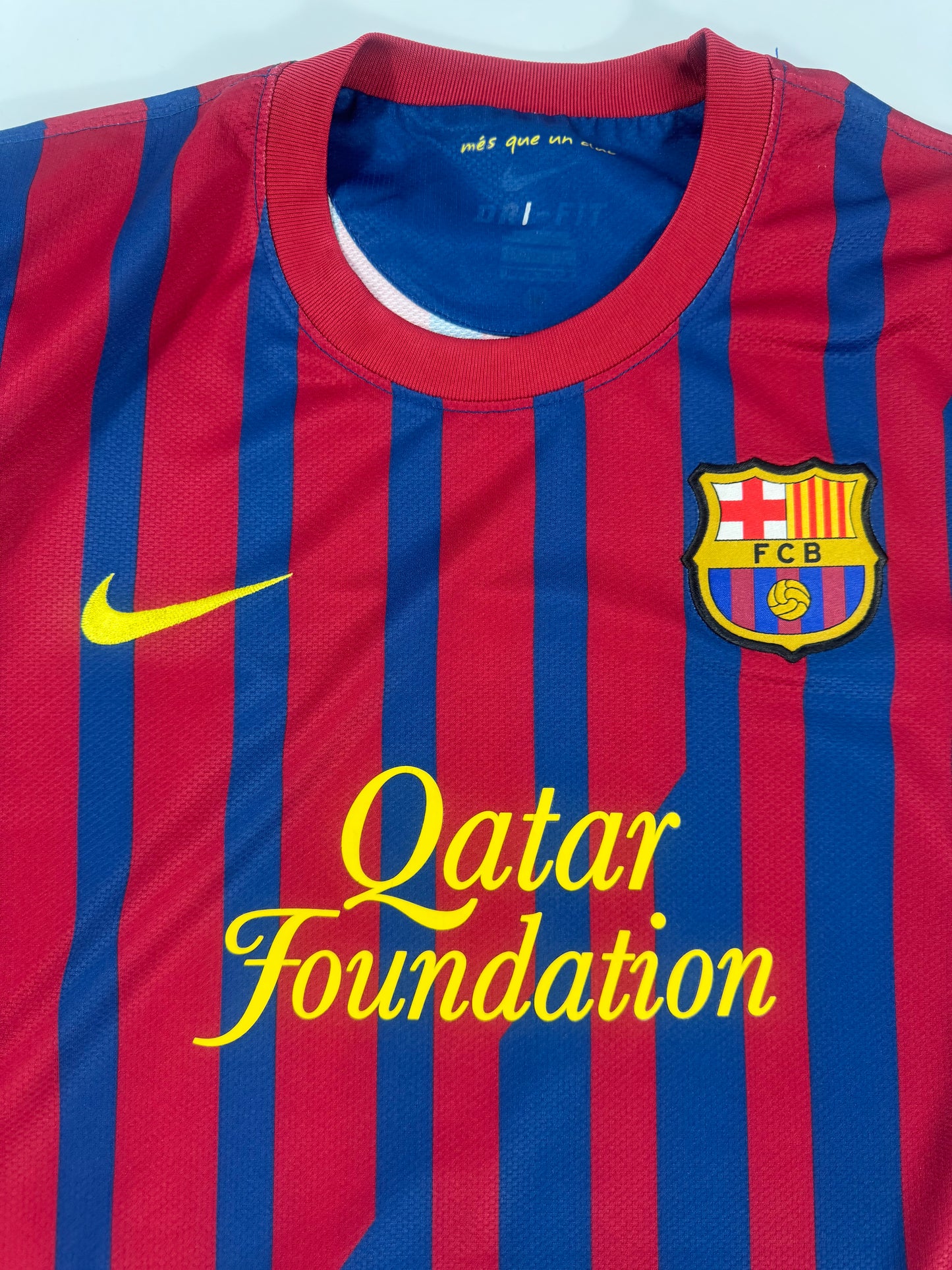 2011/12 FC BARCELONA HOME SHIRT INIESTA 8-(M)
