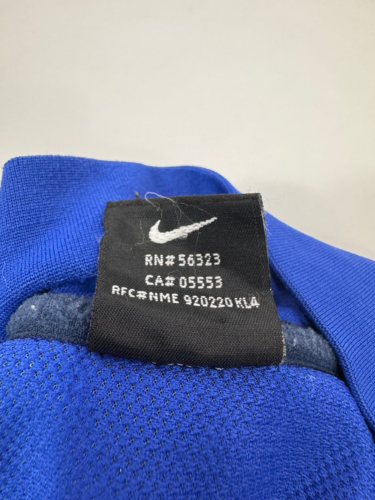 2005 NIKE MANCHESTER UNITED TRAINING SWEATSHIRT (S)