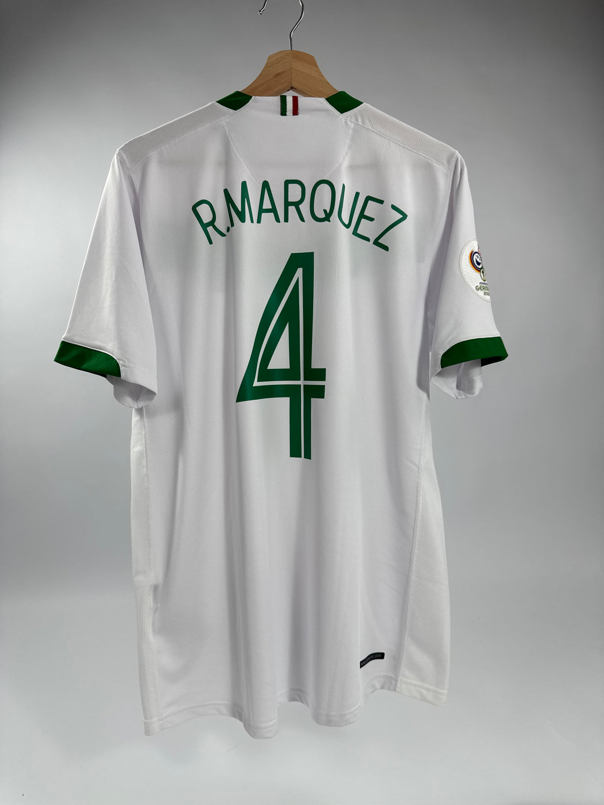 2006 WORLD CUP  NIKE MEXICO AWAY JERSEY RAFA MARQUEZ 4 (M)