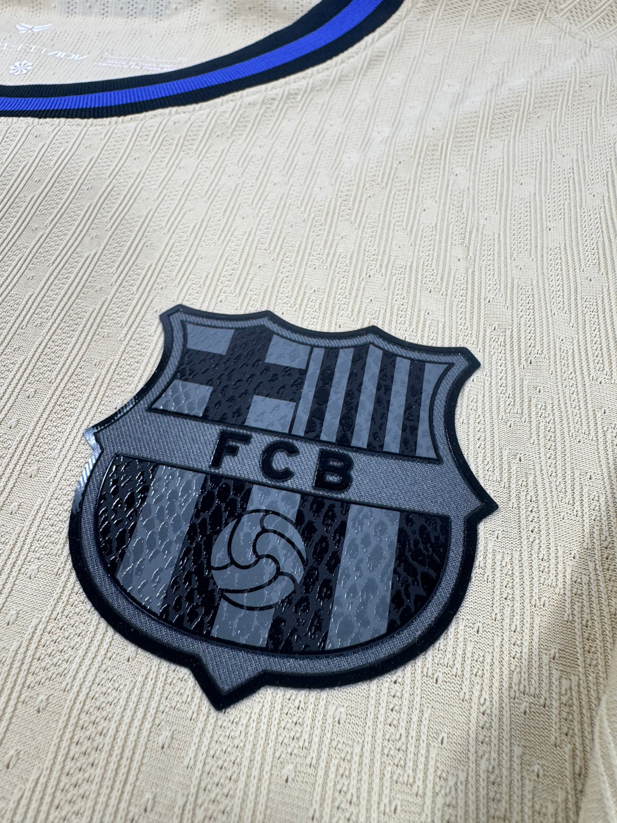 2025/26 NIKE FC BARCELONA KOBE AWAY JERSEY PEDRI 8 (XL) NEW WITH TAGS