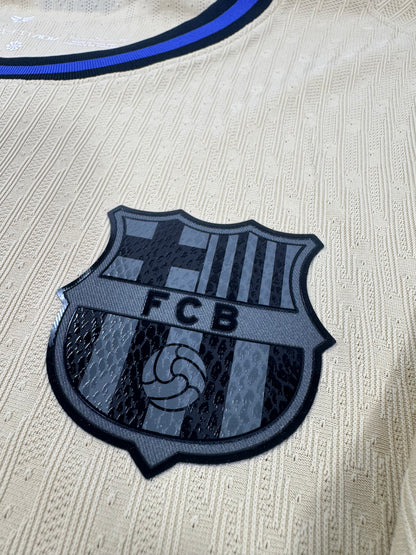 2025/26 NIKE FC BARCELONA KOBE AWAY JERSEY PEDRI 8 (XL) NEW WITH TAGS