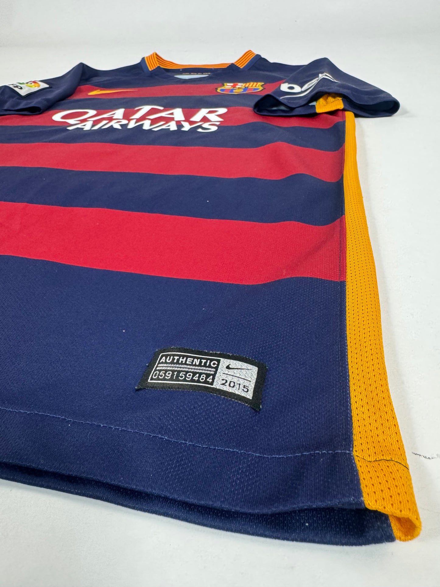 2015/16 FC BARCELONA HOME JERSEY INIESTA 8-(M)
