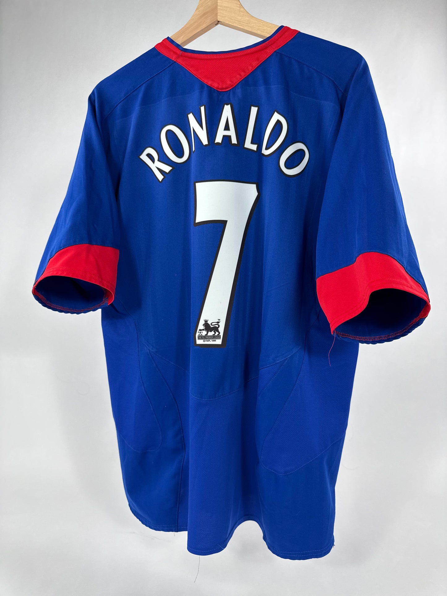 2006 NIKE T90 MANCHESTER UNITED 3RD JERSEY CR7-(XL)