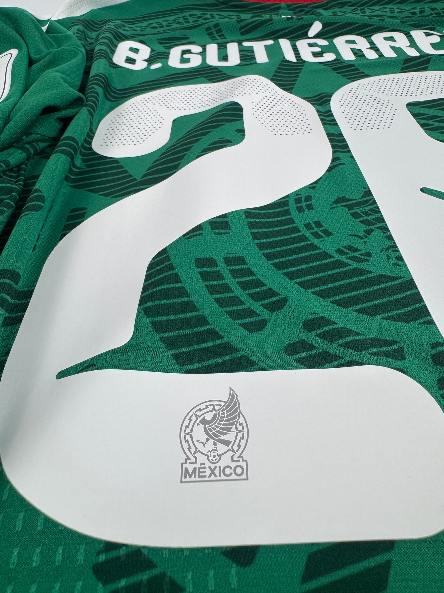 2026 ADIDAS MEXICO WORLD CUP HOME JERSEY LONG SLEEVE BRIAN GUTIERREZ 26 (M)