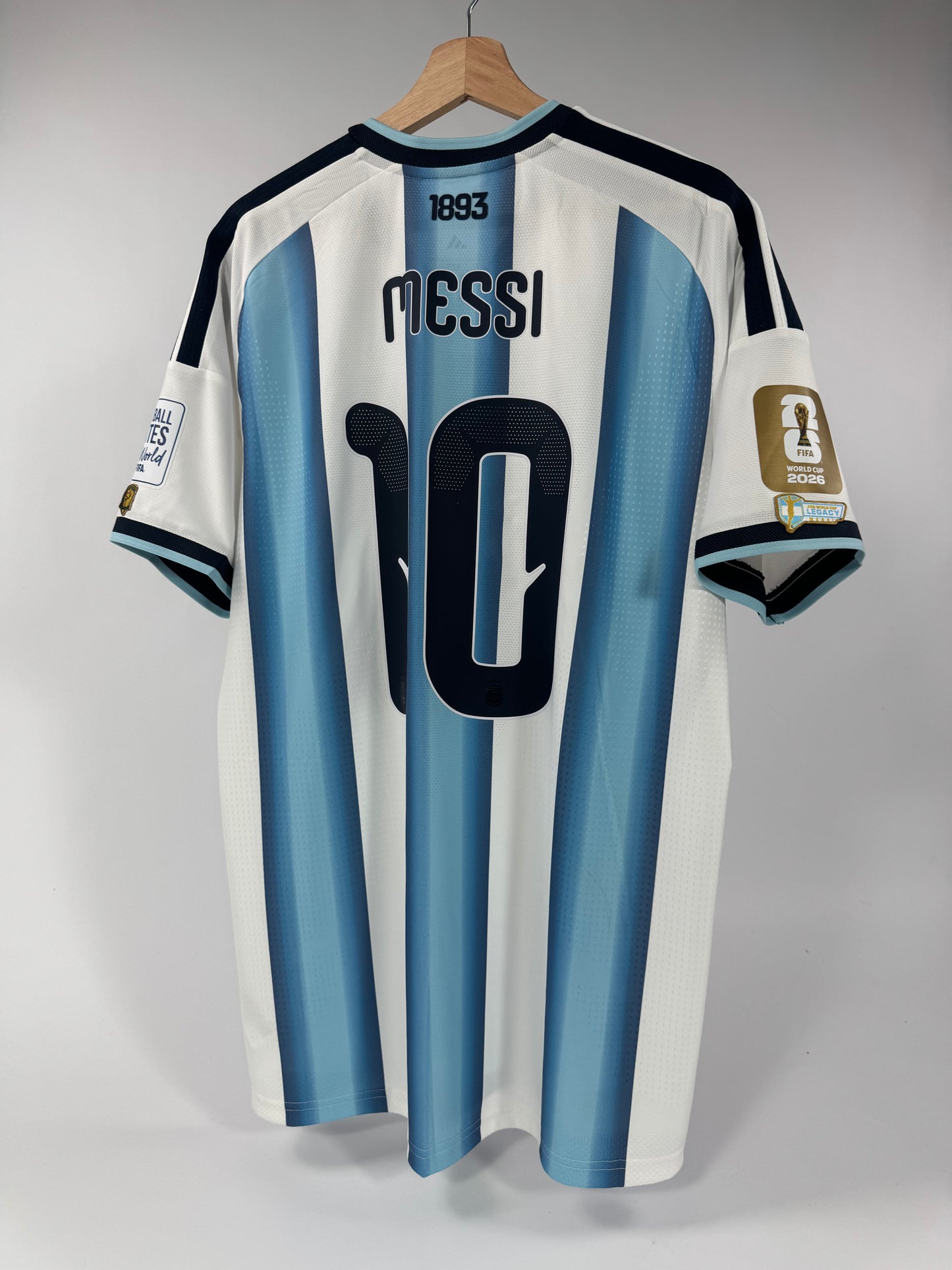 2026 ADIDAS ARGENTINA WORLD CUP FINAL HOME JERSEY LIONEL MESSI (XL)