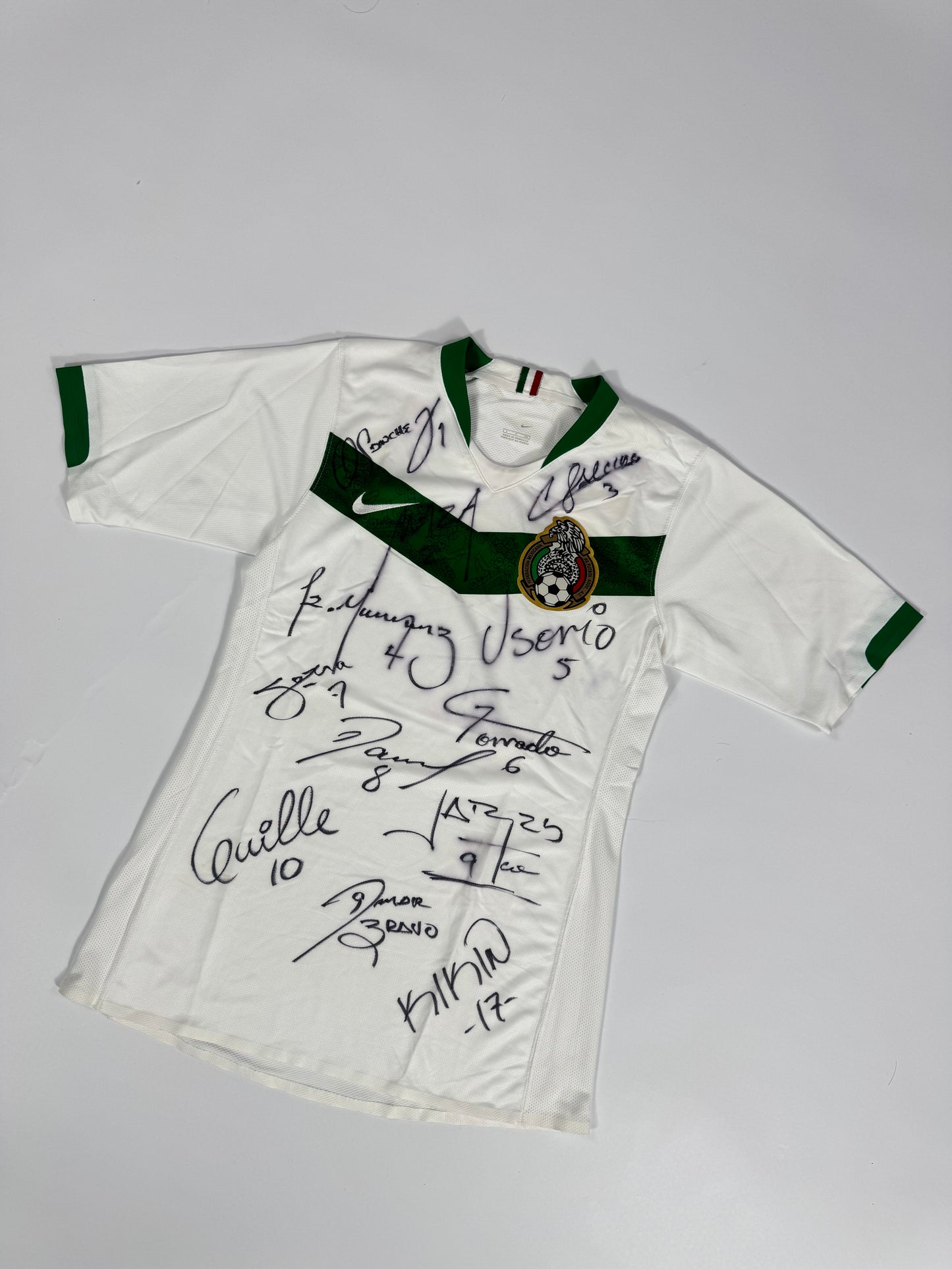 2006 WORLD CUP NIKE PLAYER ISSUE SIGNED MEXICO AWAY JERSEY (UTILERIA) (S)