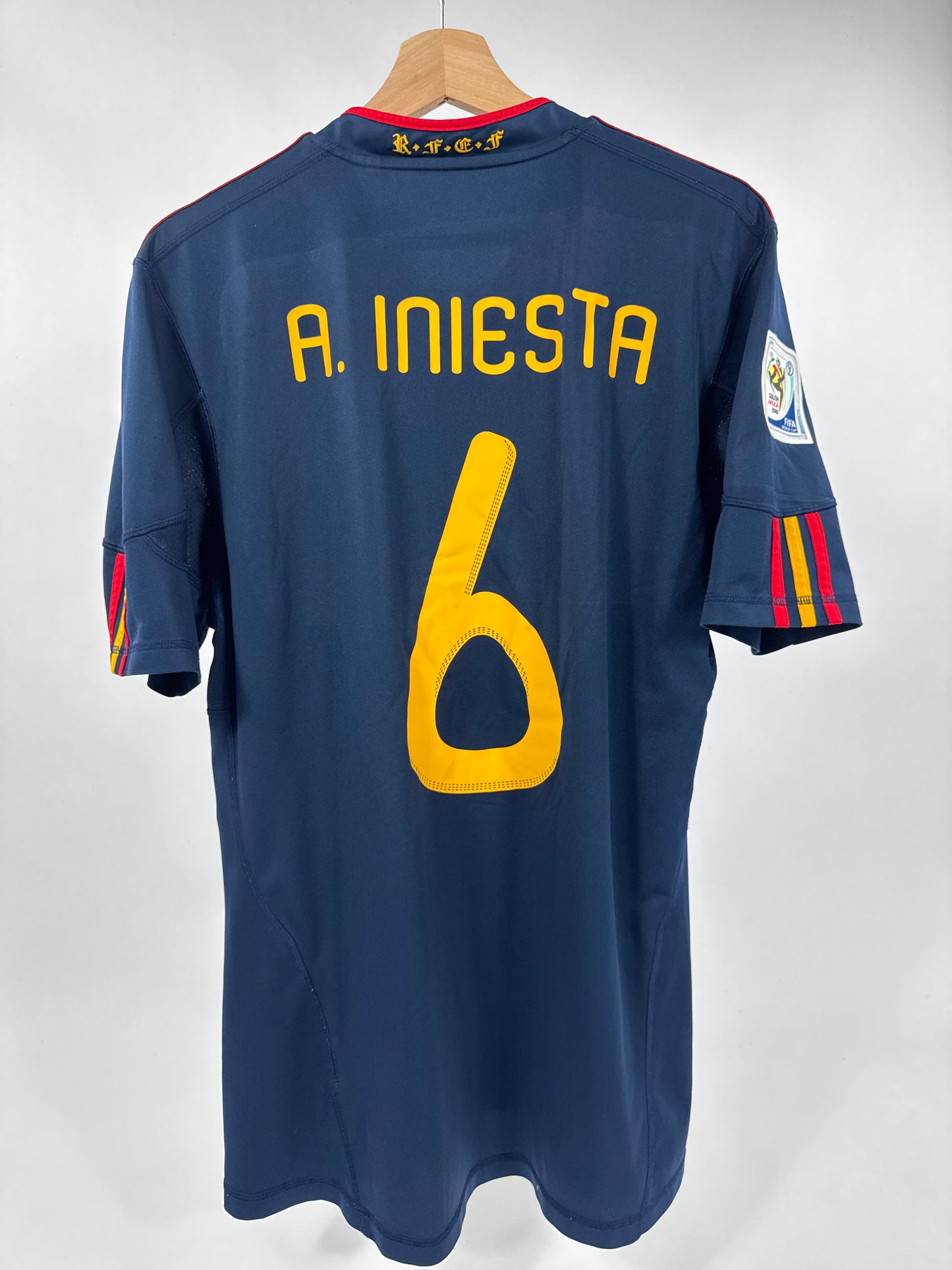 2010 ADIDAS SPAIN AWAY JERSEY INIESTA 10 (L)