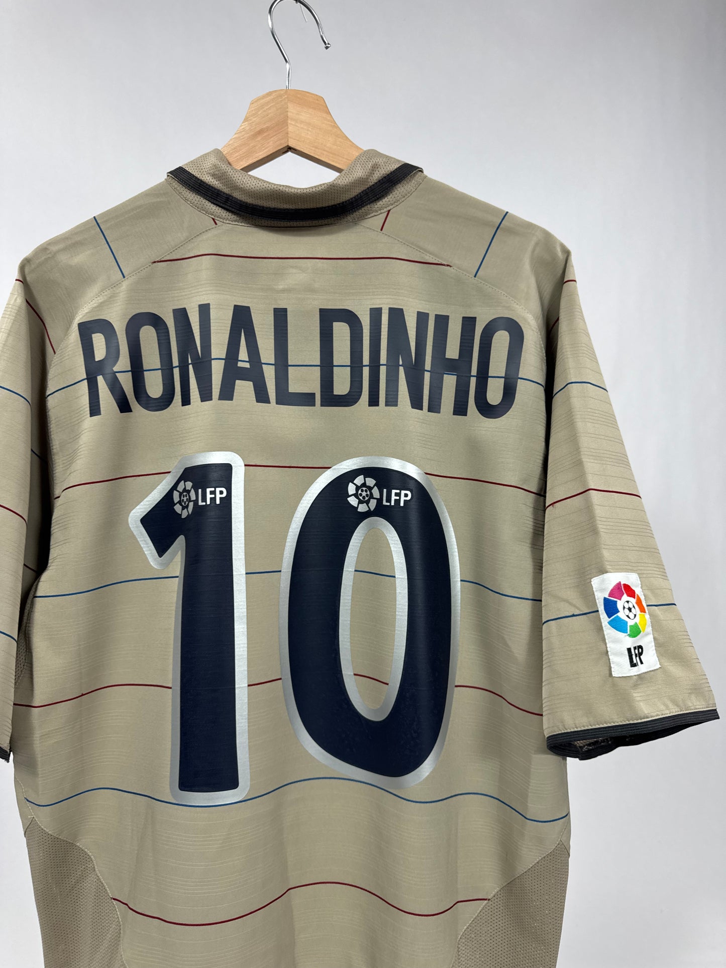 2003/04 NIKE FC BARCELONA AWAY JERSEY RONALDINHO 10 (L)