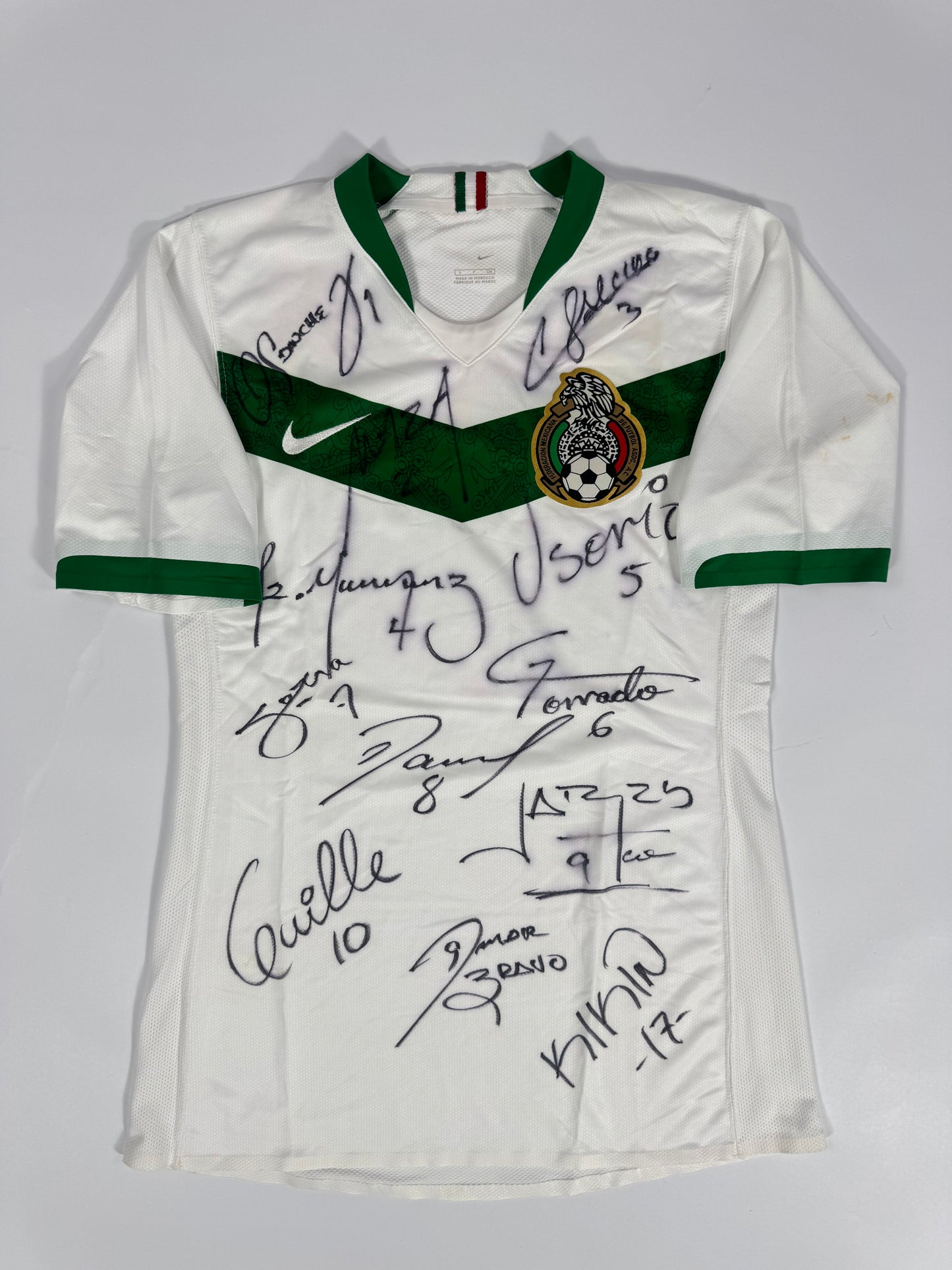 2006 WORLD CUP NIKE PLAYER ISSUE SIGNED MEXICO AWAY JERSEY (UTILERIA) (S)