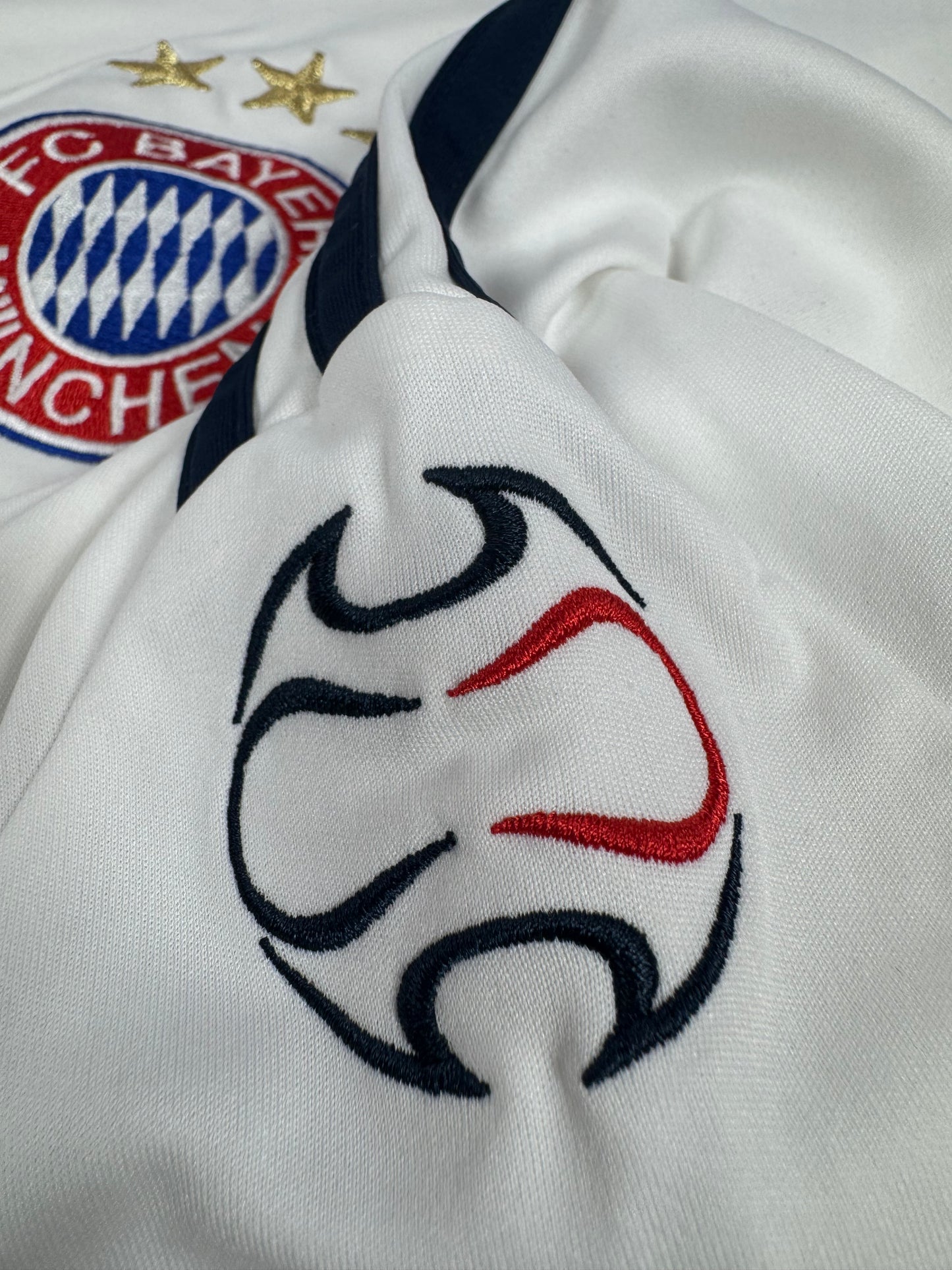 2006 ADIDAS BAYERN MUNICH JERSEY-(XL)