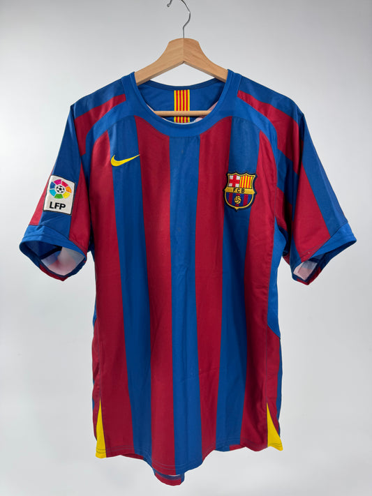 2005/06 NIKE T90 FC BARCELONA HOME JERSEY RONALDINHO 10 (S)