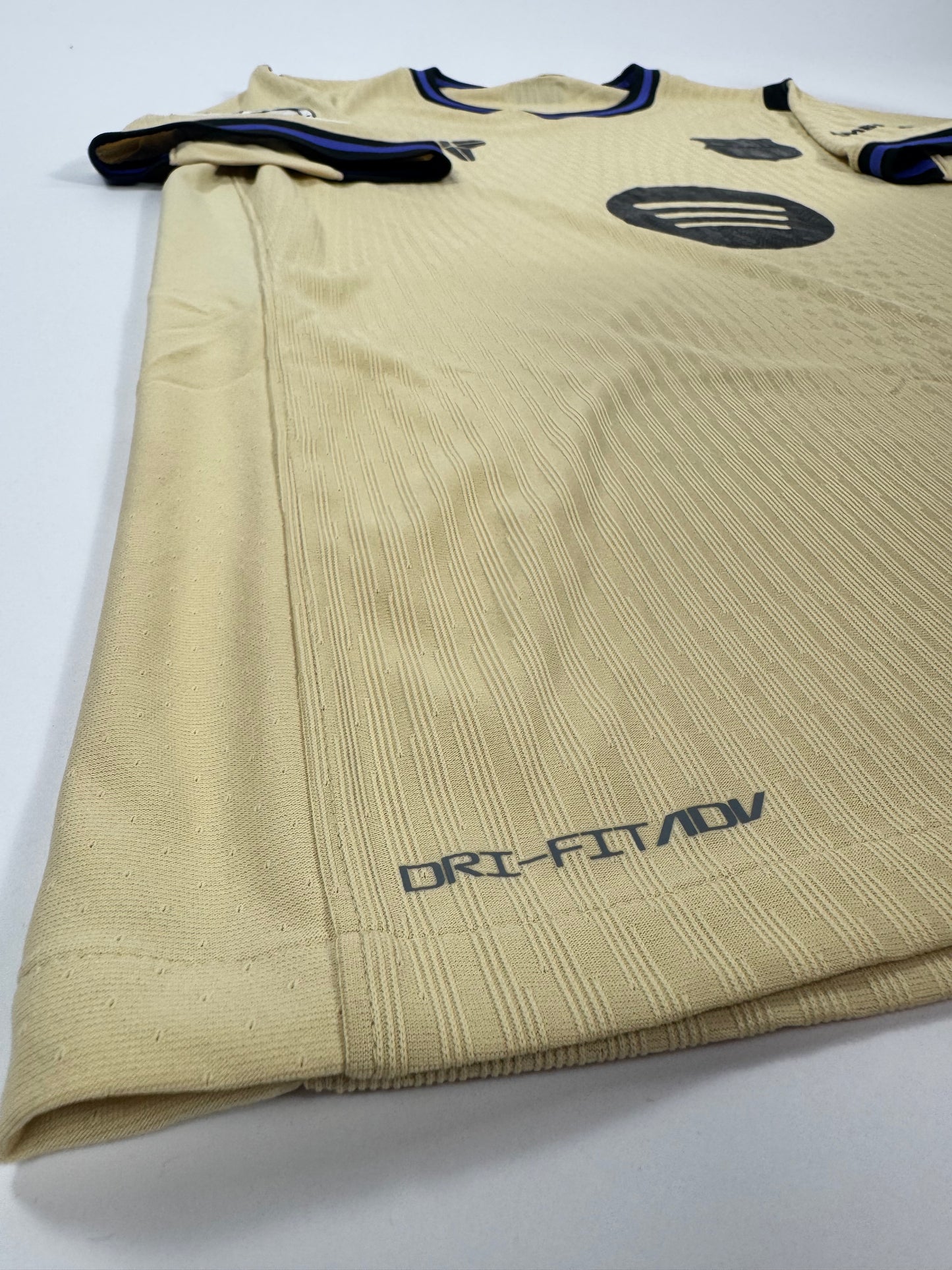 2025/26 NIKE FC BARCELONA KOBE AWAY JERSEY PEDRI 8 (XL) NEW WITH TAGS