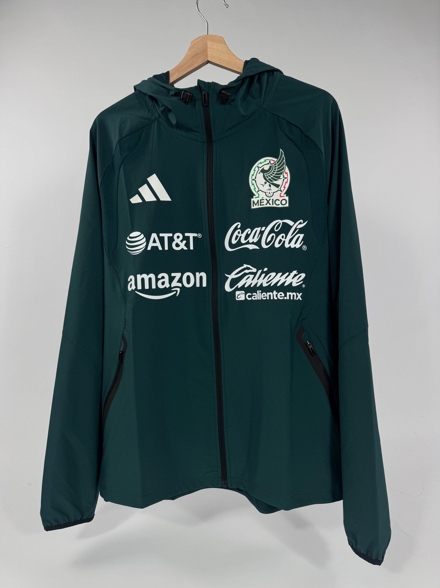 2026 ADIDAS MEXICO TEAM ISSUE (UTILERIA) FULL ZIP WINDBREAKER JACKET (L)