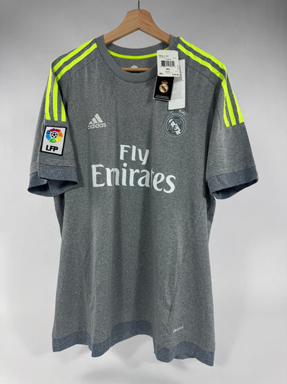 2015/16 ADIDAS REAL MADRID AWAY JERSEY CRISTIANO RONALDO 7-(XL)