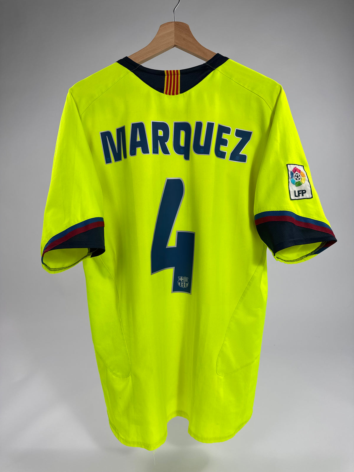 2005/06 NIKE T90 FC BARCELONA AWAY JERSEY RAF MARQUEZ 4 (L)
