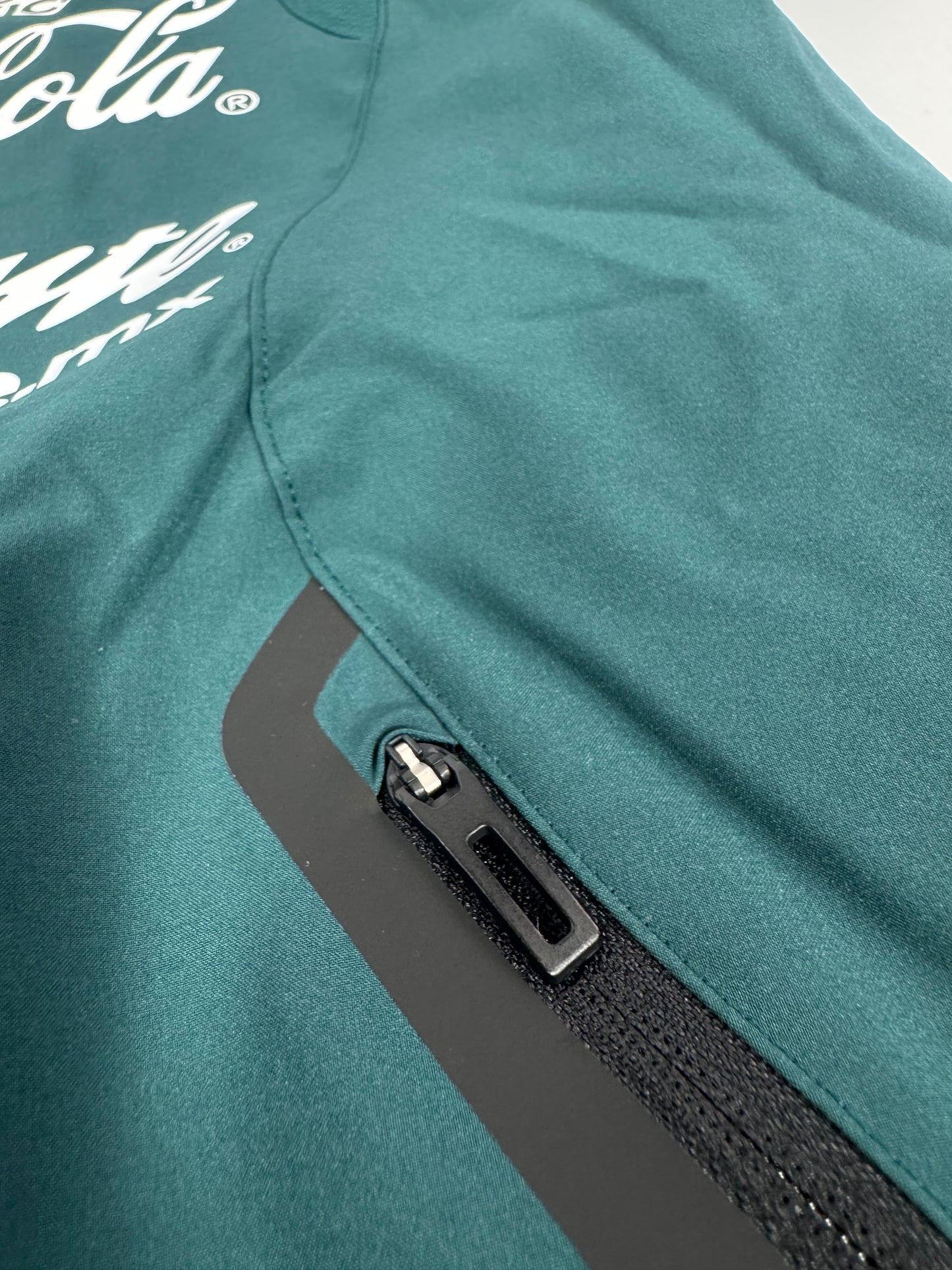 2026 ADIDAS MEXICO TEAM ISSUE (UTILERIA) FULL ZIP WINDBREAKER JACKET (L)