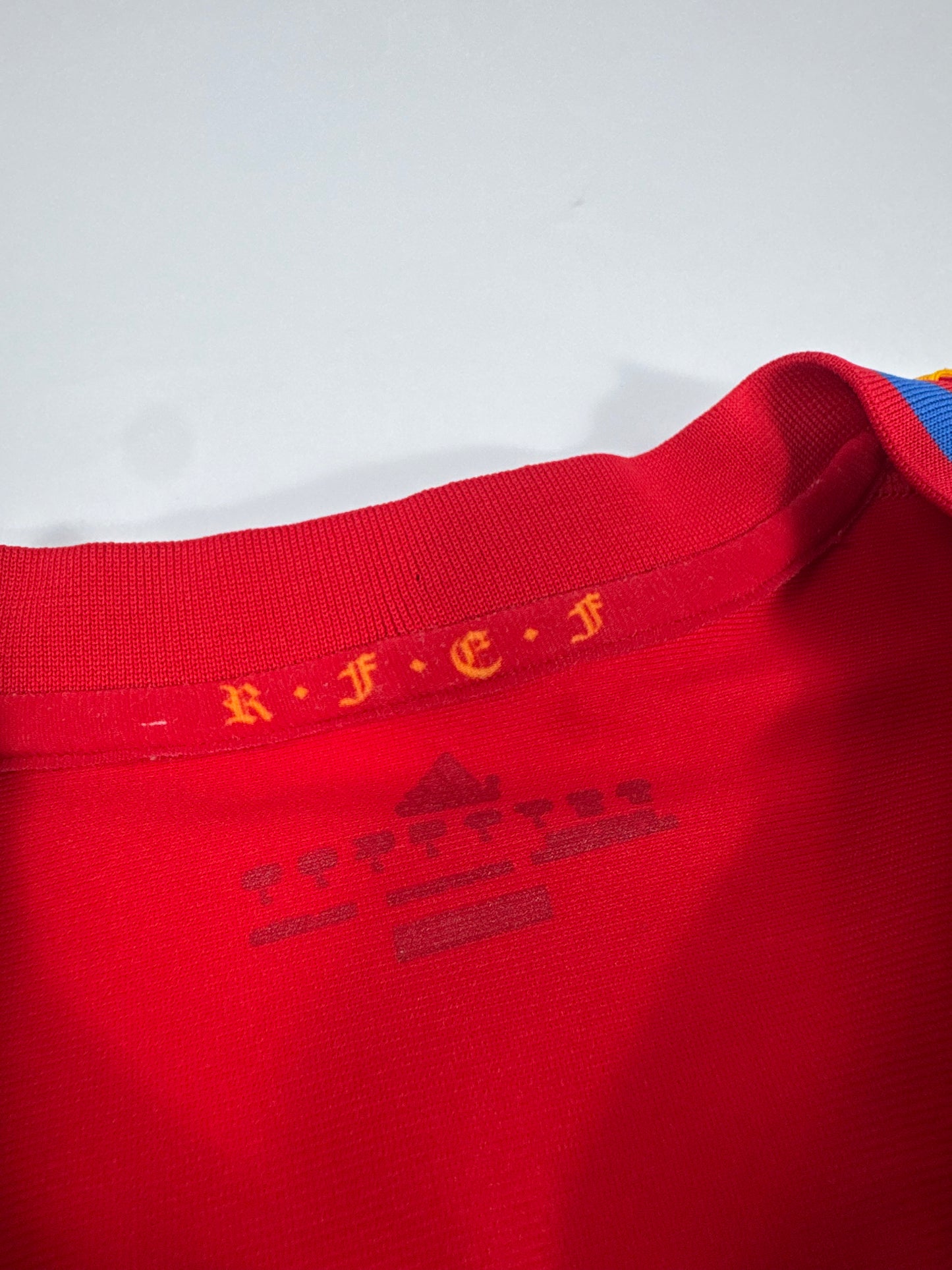 2010 ADIDAS SPAIN HOME JERSEY INIESTA 6 (L)
