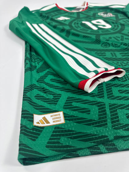 2026 ADIDAS MEXICO WORLD CUP HOME JERSEY LONG SLEEVE GILBERTO MORA 19 (XL) PLAYER VERSION