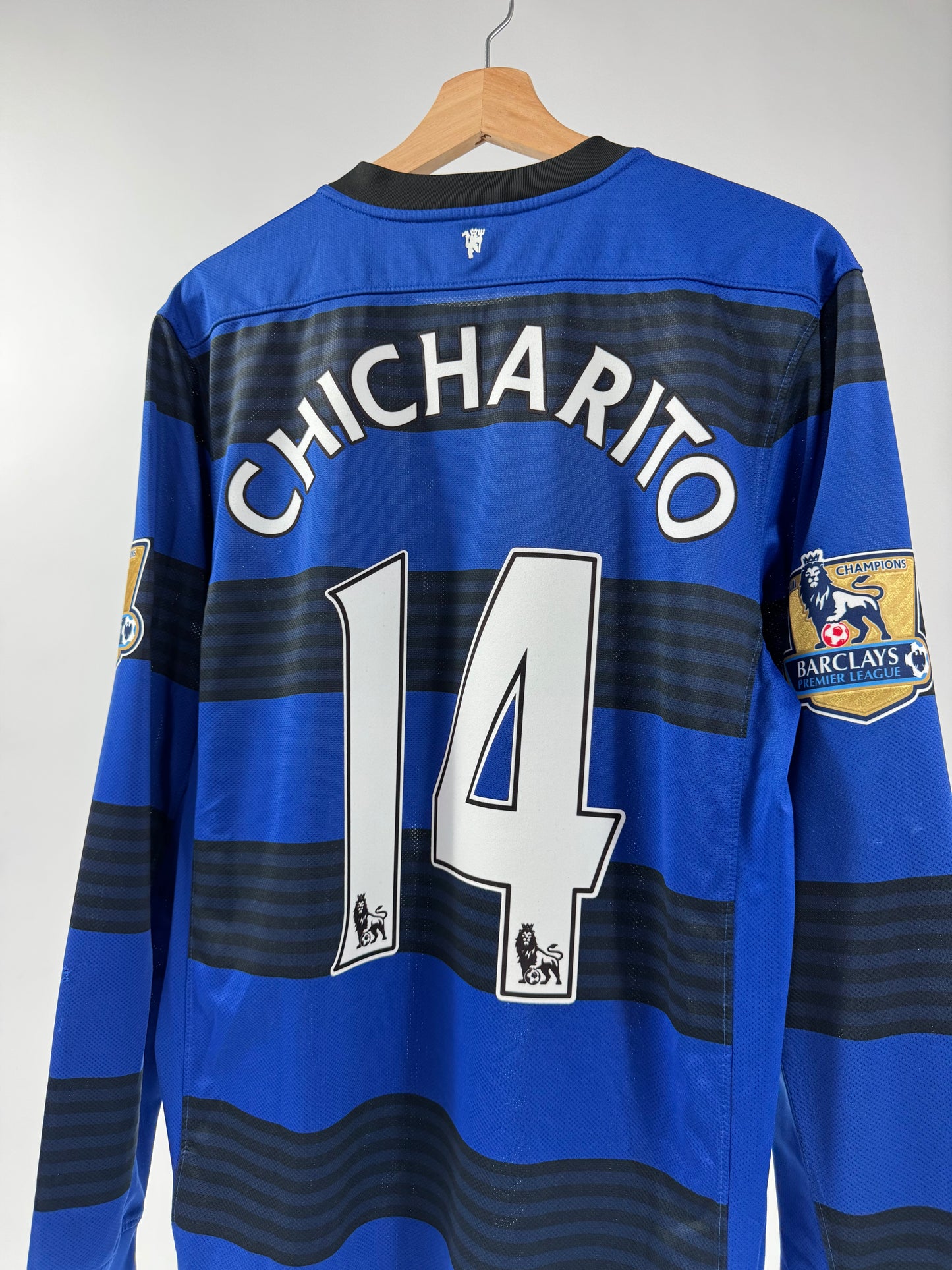 2011/12 NIKE MANCHESTER UNITED AWAY JERSEY CHICHARITO 14 9 (M)