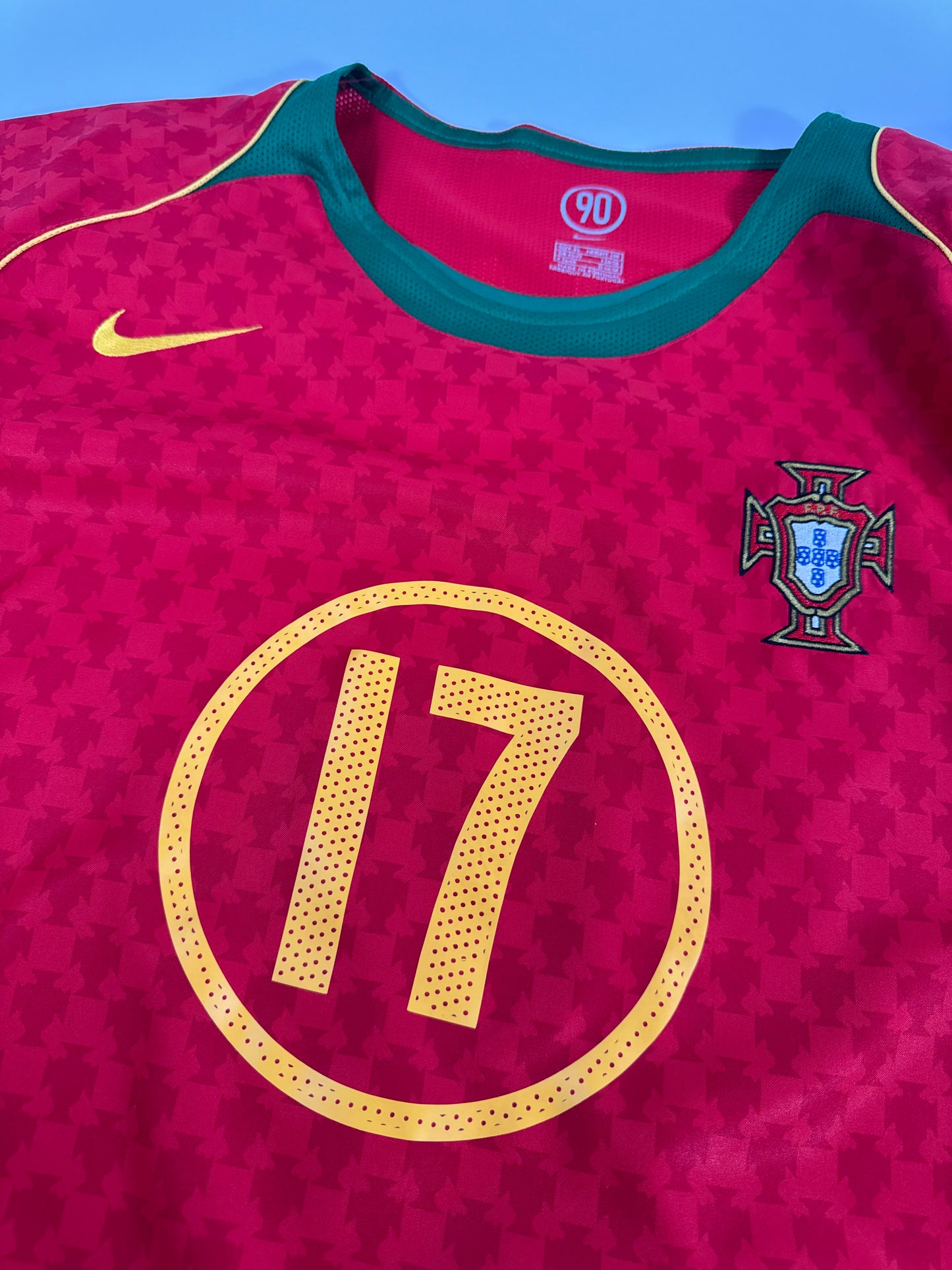 2004/05 NIKE T90 PORTUGAL HOME JERSEY CRISTIANO RONALDO 17 (XL)