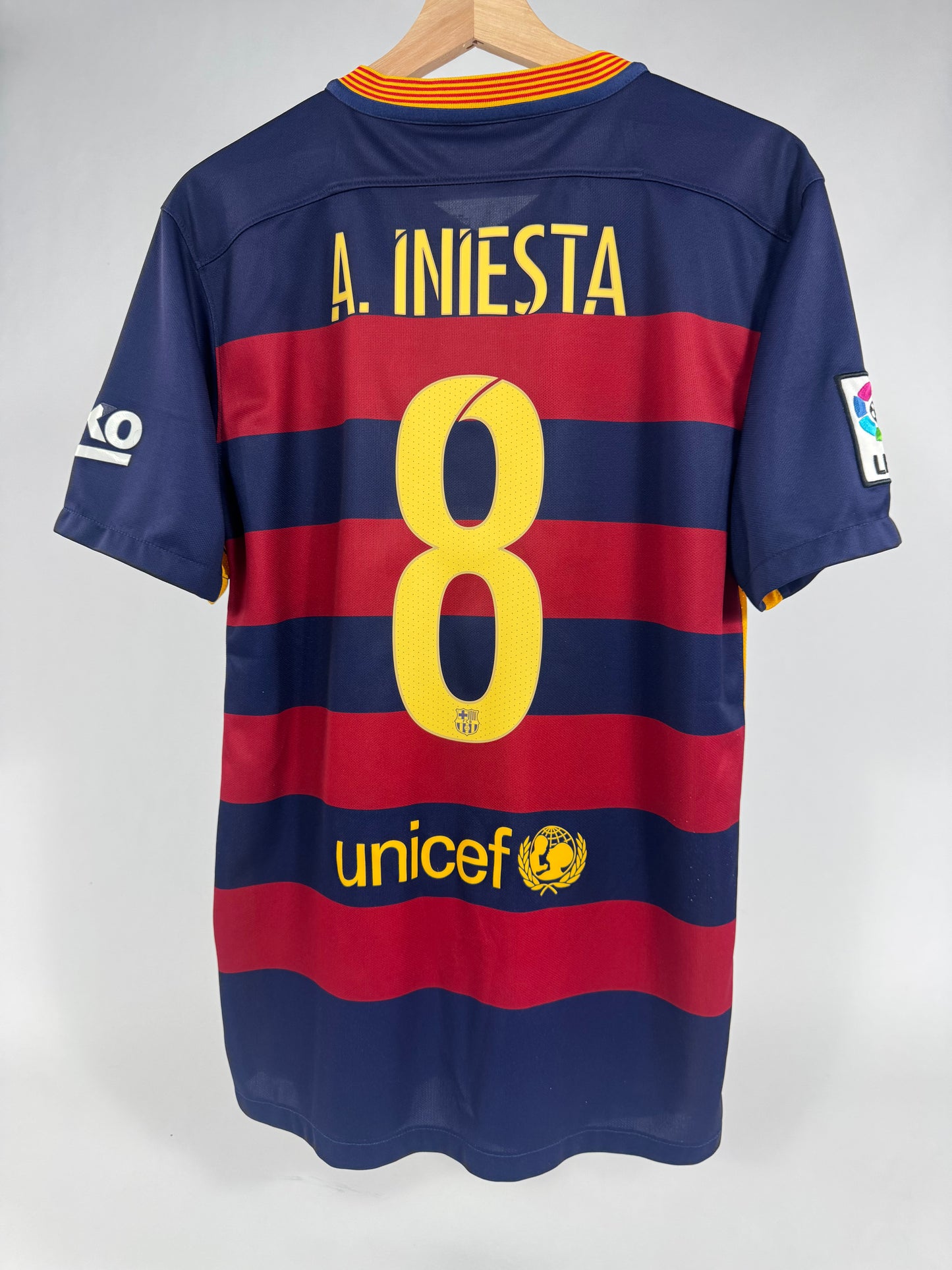 2015/16 FC BARCELONA HOME JERSEY INIESTA 8-(M)