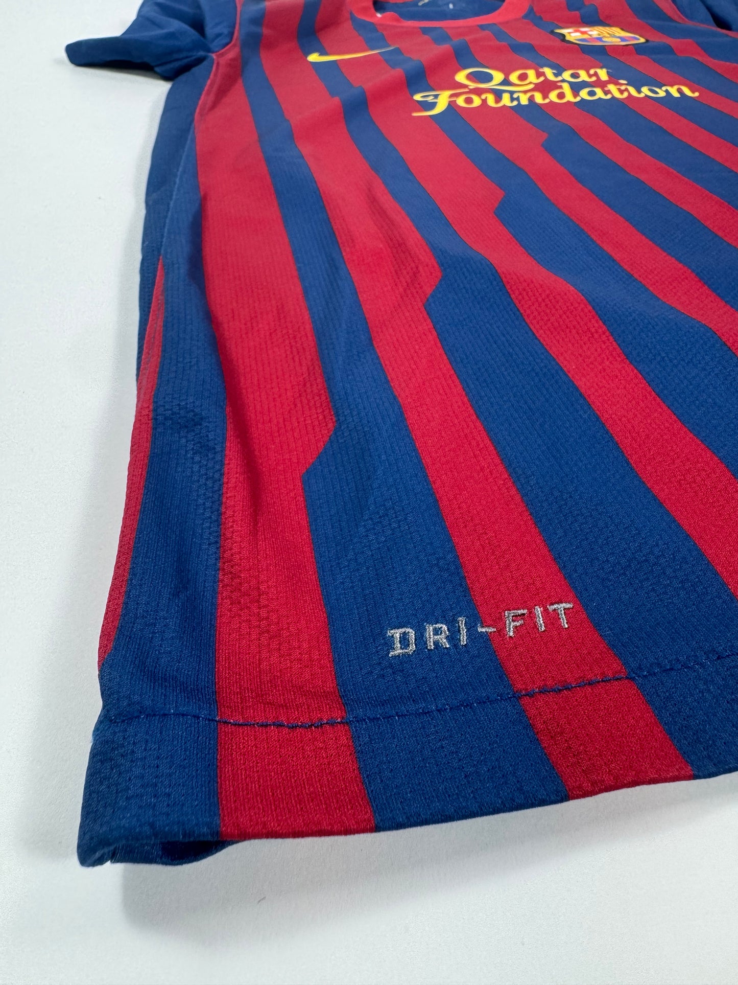 2011/12 FC BARCELONA HOME SHIRT INIESTA 8-(M)