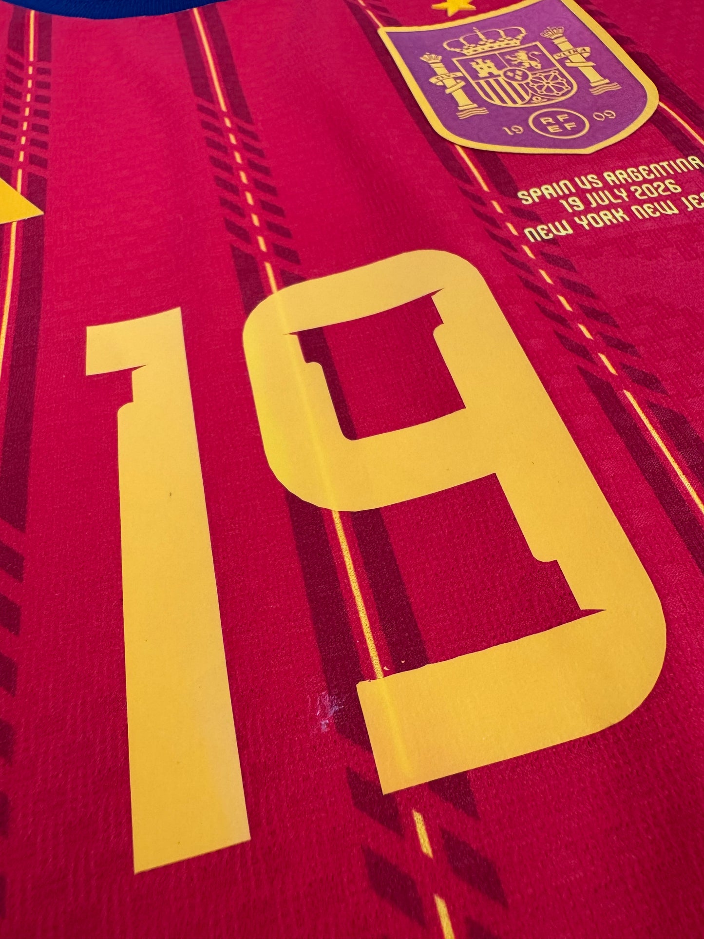 2026 ADIDAS SPAIN AUTHENTIC PLAYER VERSION HOME JERSEY LAMINE YAMAL 19 WORLD CUP FINAL (XL)