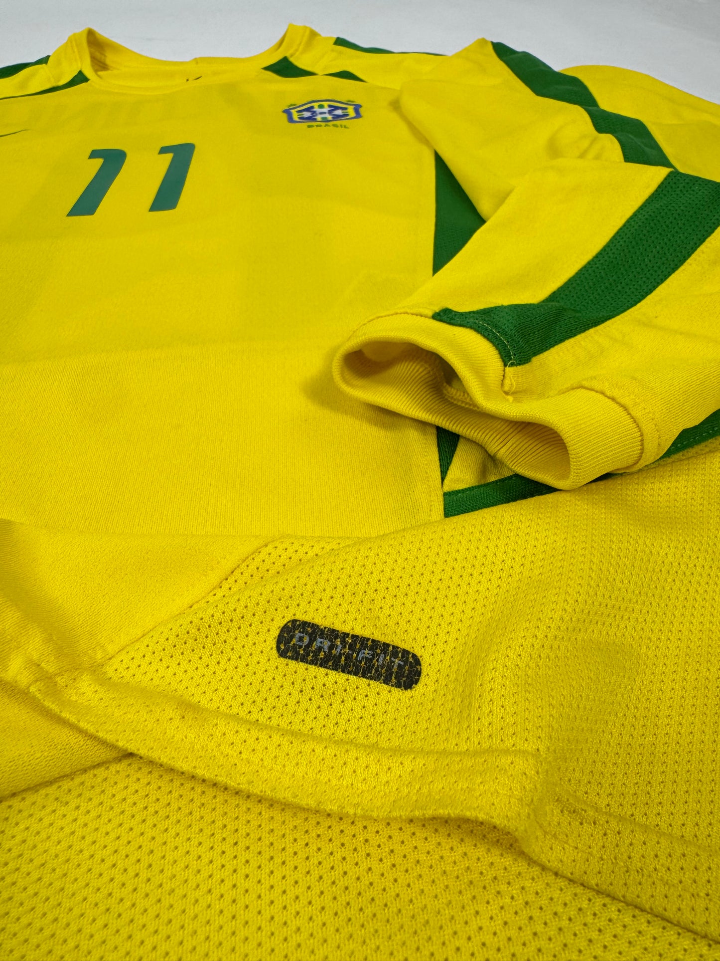 2011 NIKE BRAZIL HOME JERSEY RONALDINHO 11 LONG SLEEVE-(M)