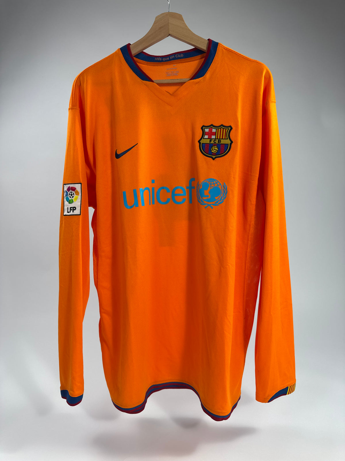 2007/08 NIKE FC BARCELONA LONG SLEEVES AWAY JERSEY RAFA MARQUEZ 4 (XL)