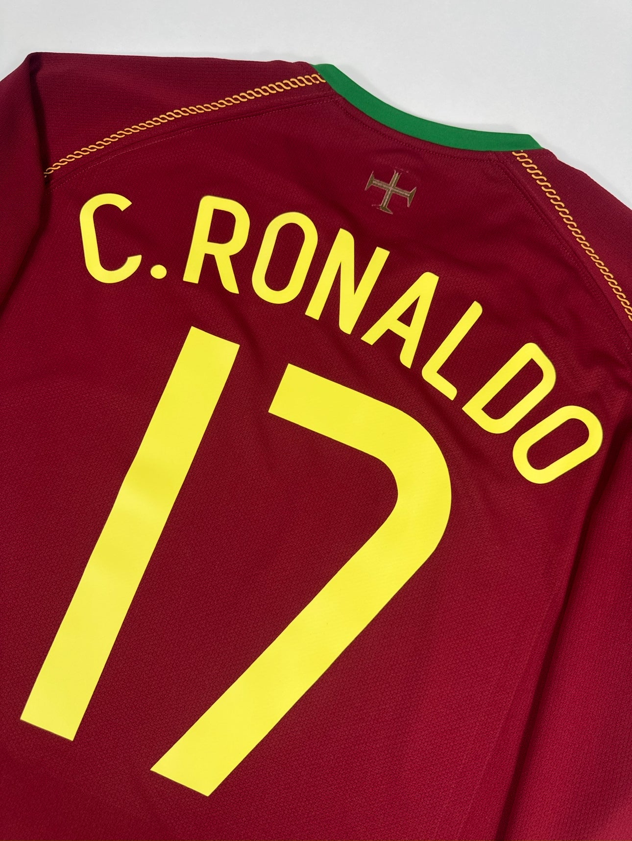 2006 NIKE PORTUGAL LONG SLEEVE HOME KIT CRISTIANO RONALDO 17-(XL)