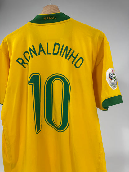 2006 NIKE BRAZIL HOME JERSEY RONALDINHO 10 (M)