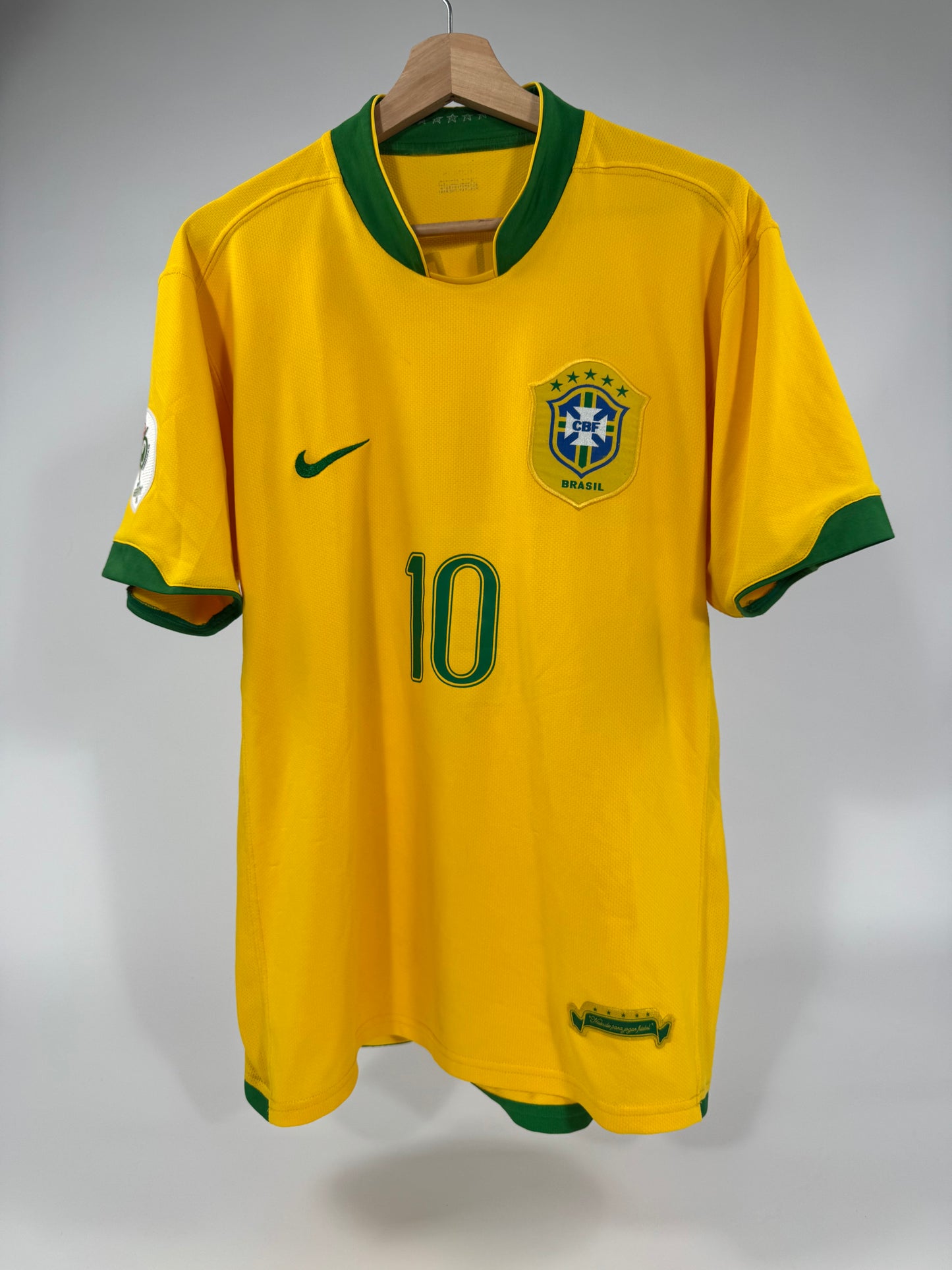2006 NIKE BRAZIL HOME JERSEY RONALDINHO 10 (M)