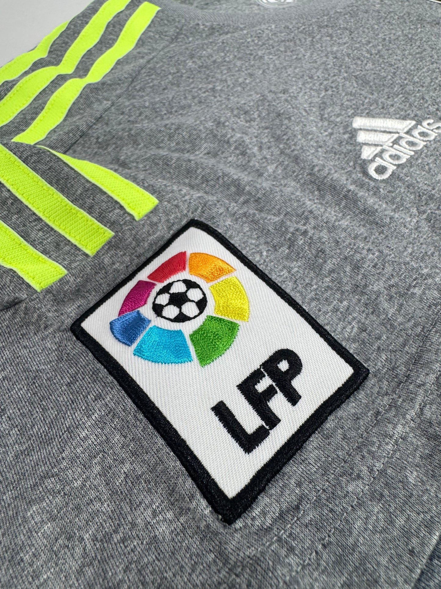 2015/16 ADIDAS REAL MADRID AWAY JERSEY CRISTIANO RONALDO 7-(XL)