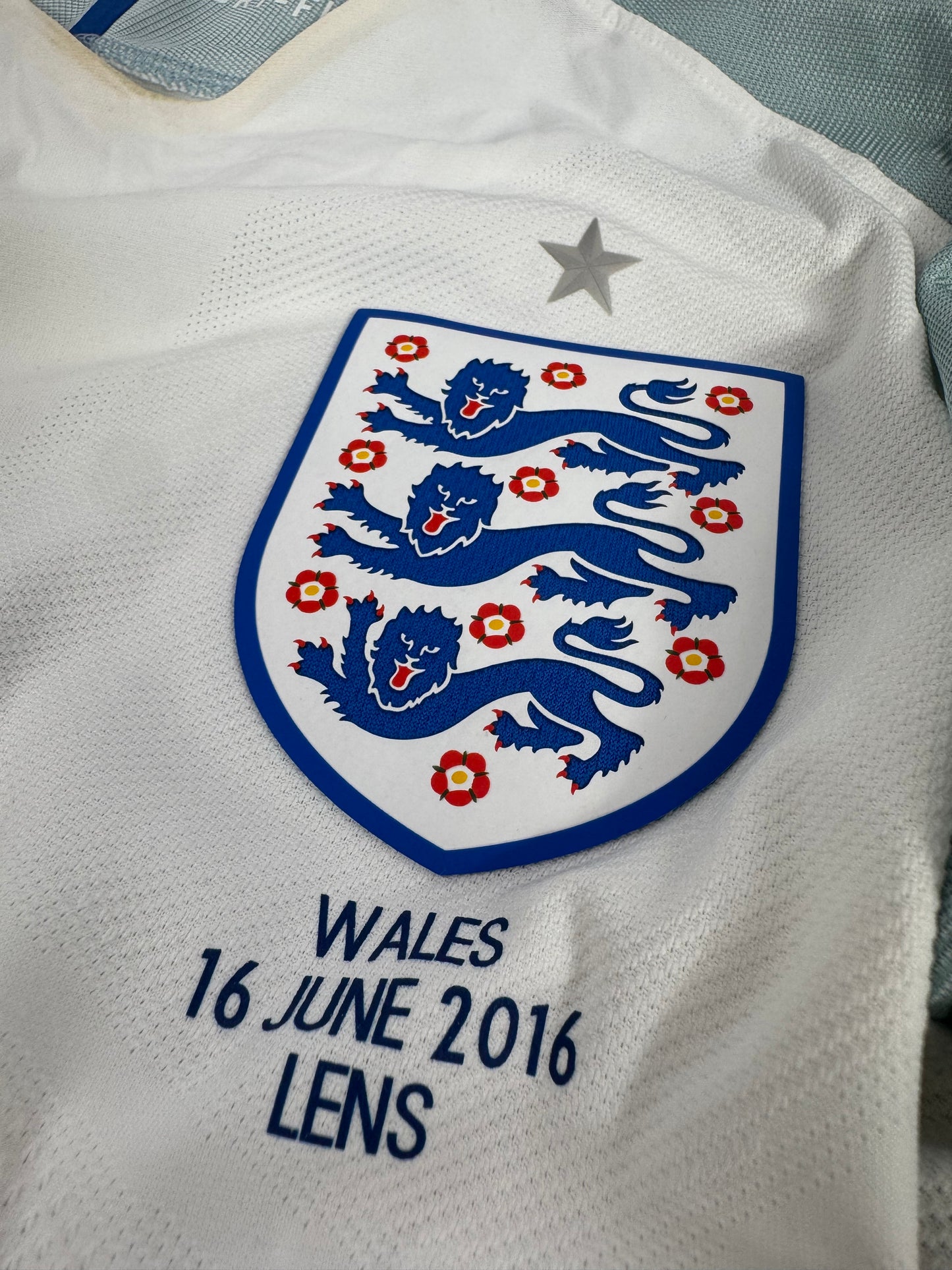2016 NIKE ENGLAND HOME JERSEY PLAYER VERSION (L)