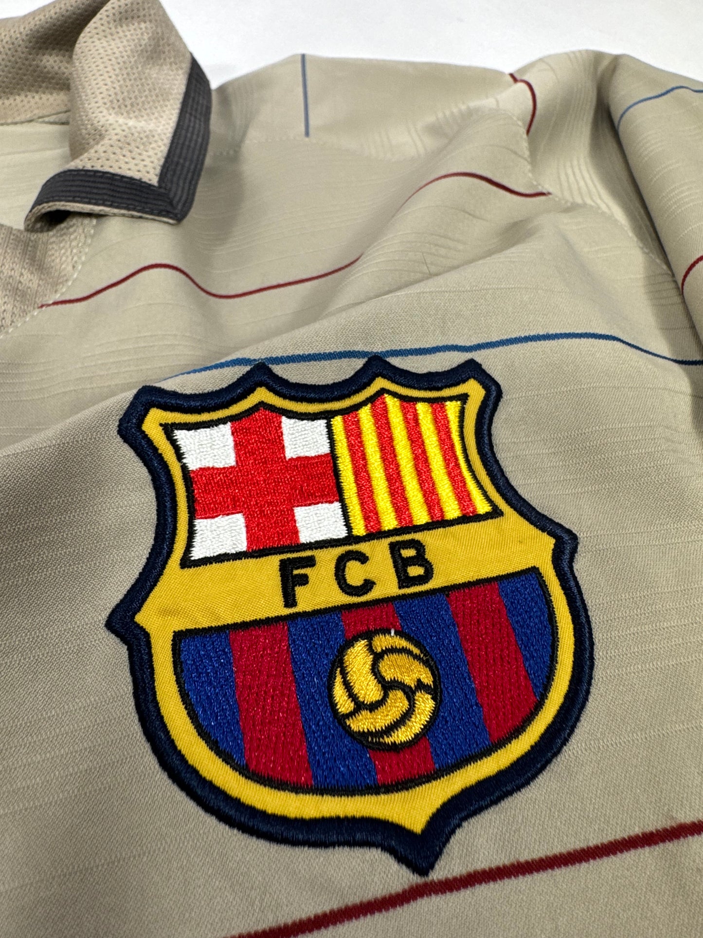 2003/04 NIKE FC BARCELONA AWAY JERSEY RONALDINHO 10 (L)
