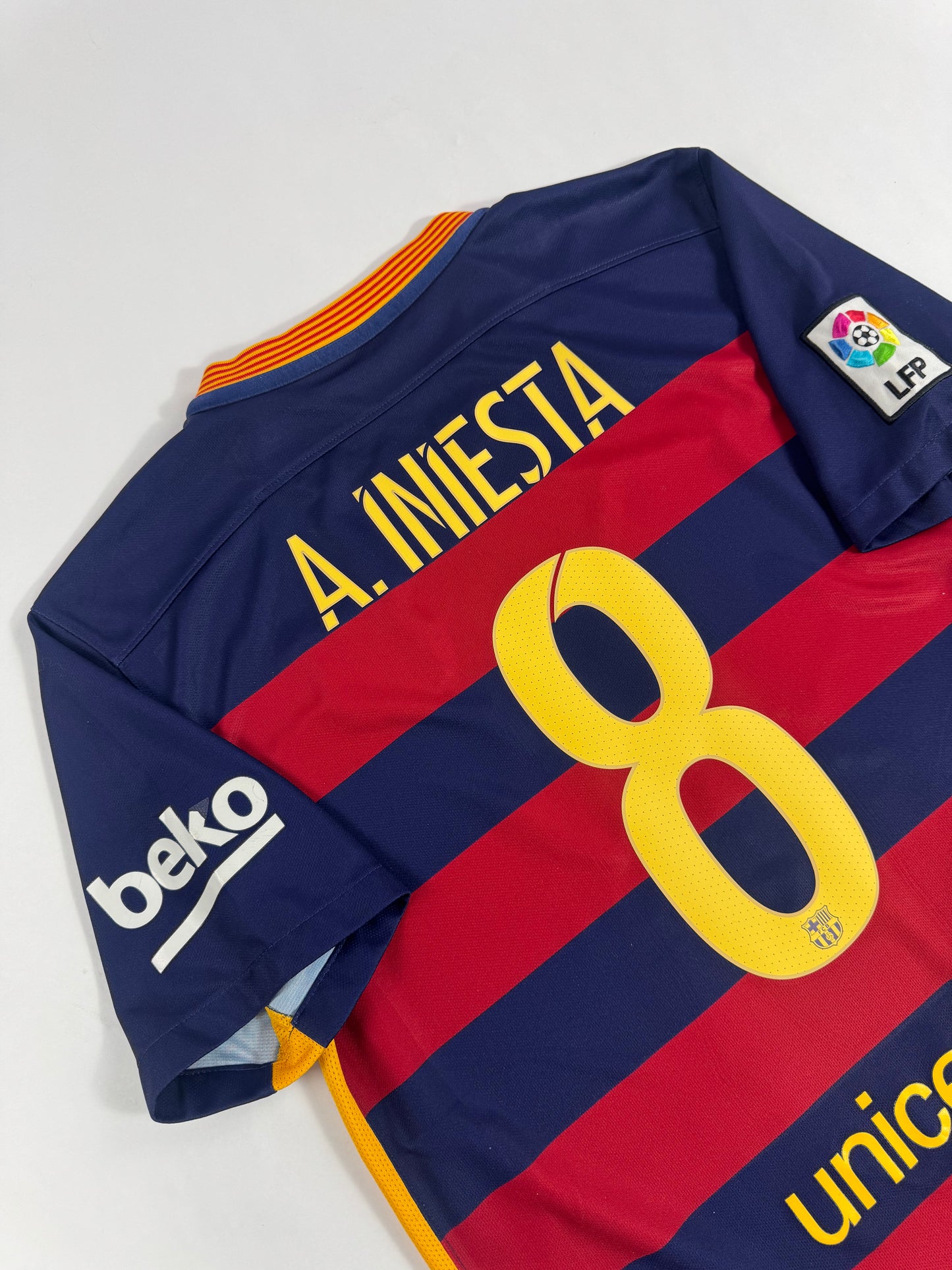 2015/16 FC BARCELONA HOME JERSEY INIESTA 8-(M)