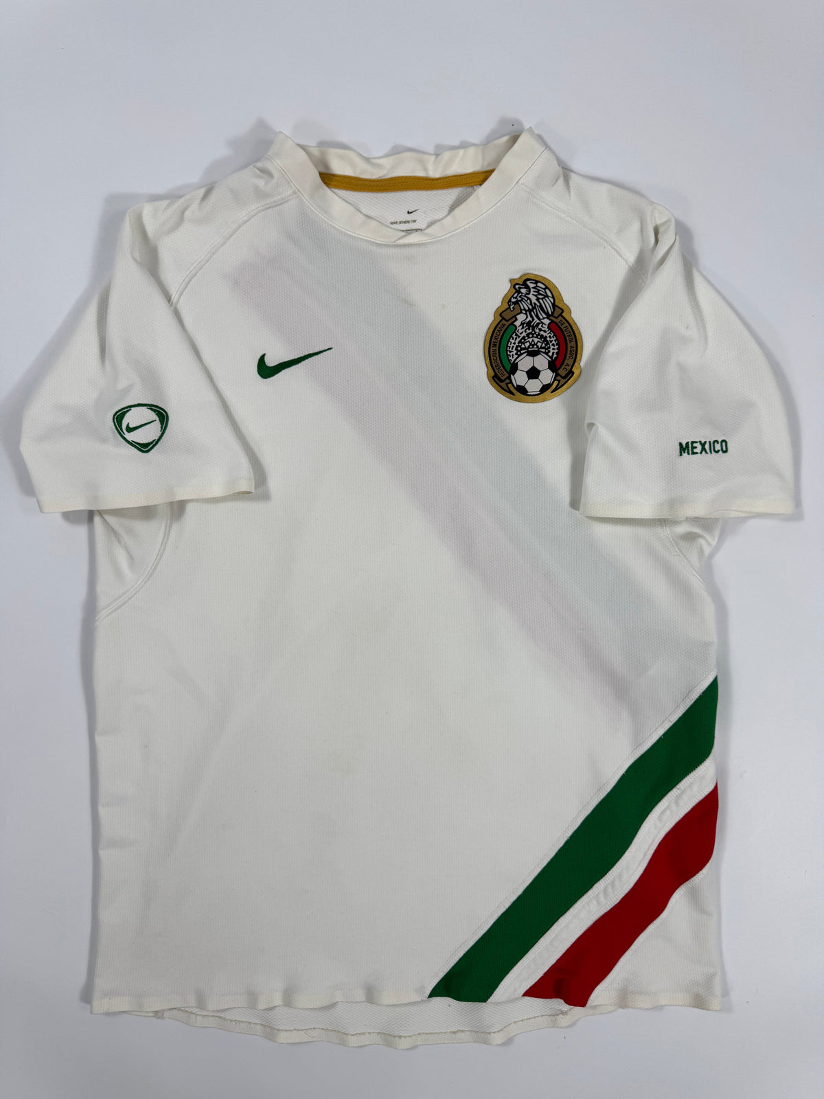 2006 NIKE MEXICO TRANING JERSEY UTILERIA TEAM ISSUE (L)