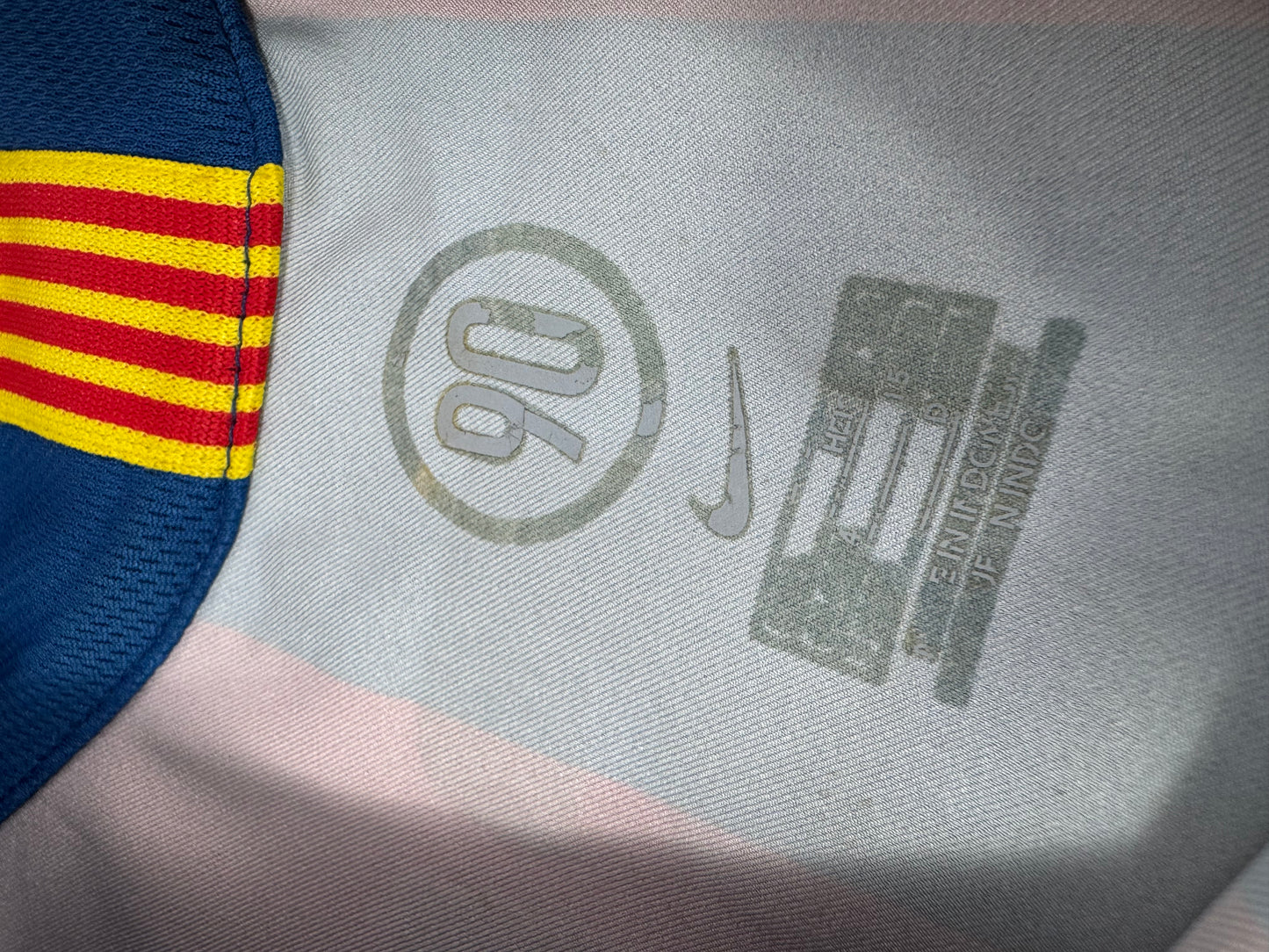 05/06 NIKE T90 FC BARCELONA HOME JERSEY LIONEL MESSI 30 (L)
